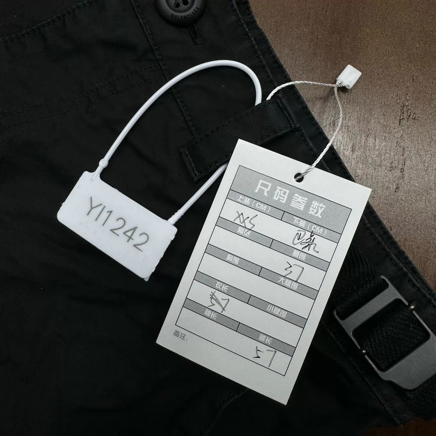 Balenciaga Black Cargo Shorts with Side Pockets Size US 32 / EU 48 - 6 Thumbnail