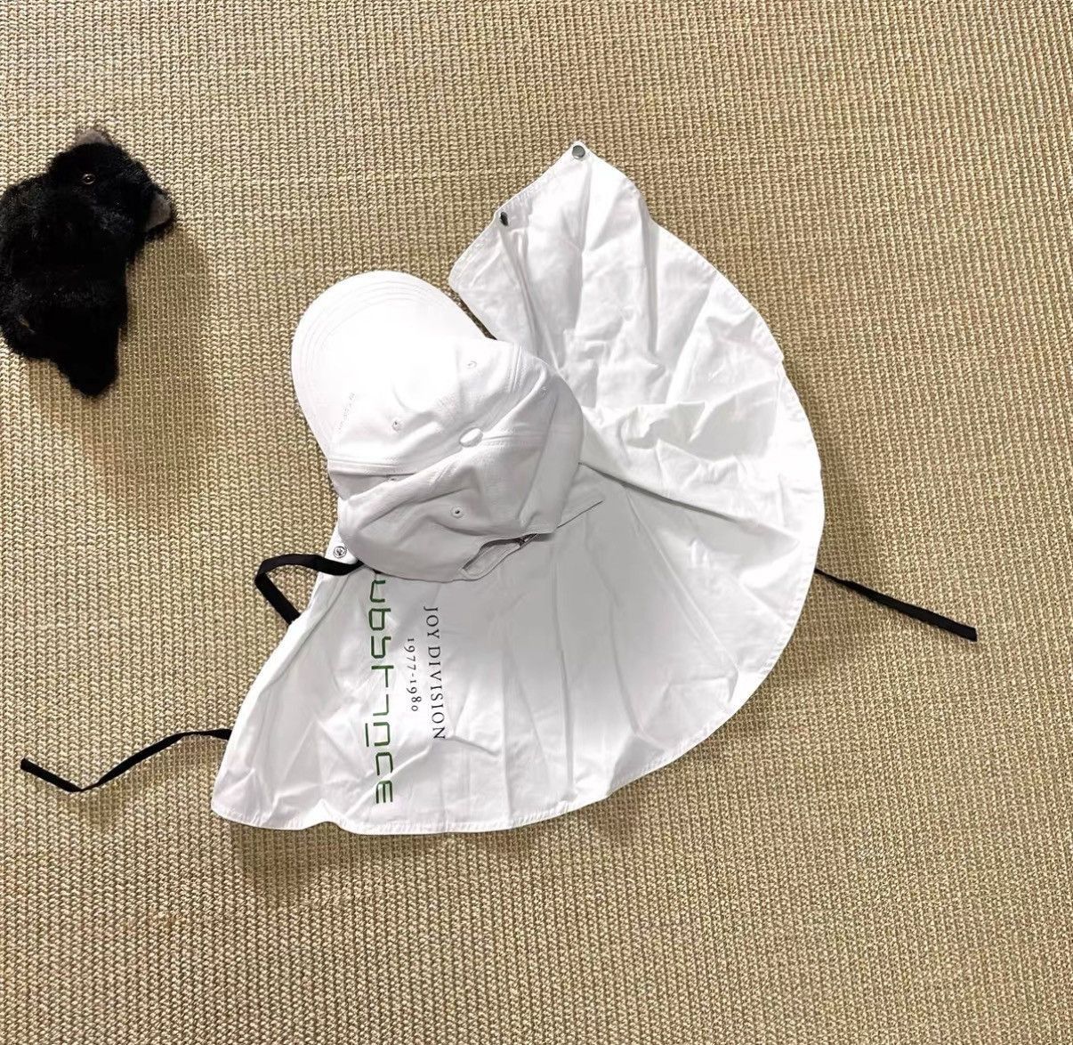 Raf Simons White Visor Hat with Neck Flap Size ONE SIZE - 2 Thumbnail