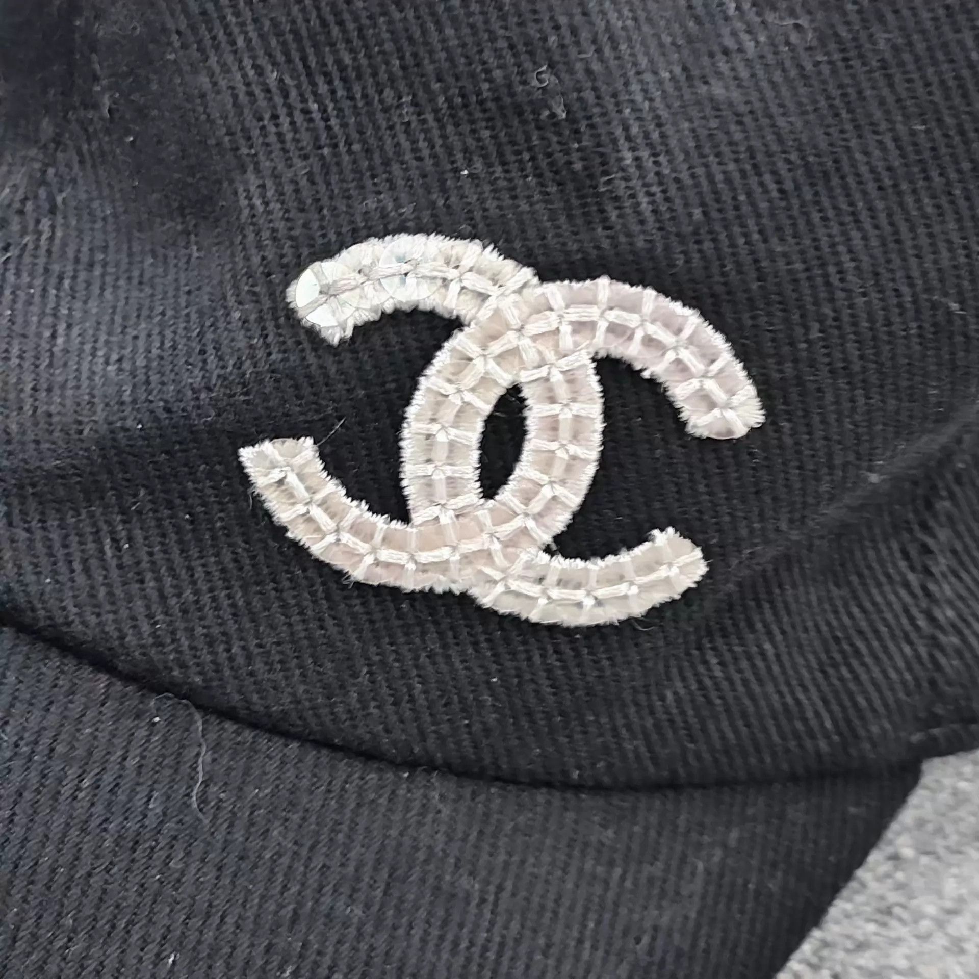 Chanel Black Embroidered Baseball Cap Size ONE SIZE - 4 Thumbnail