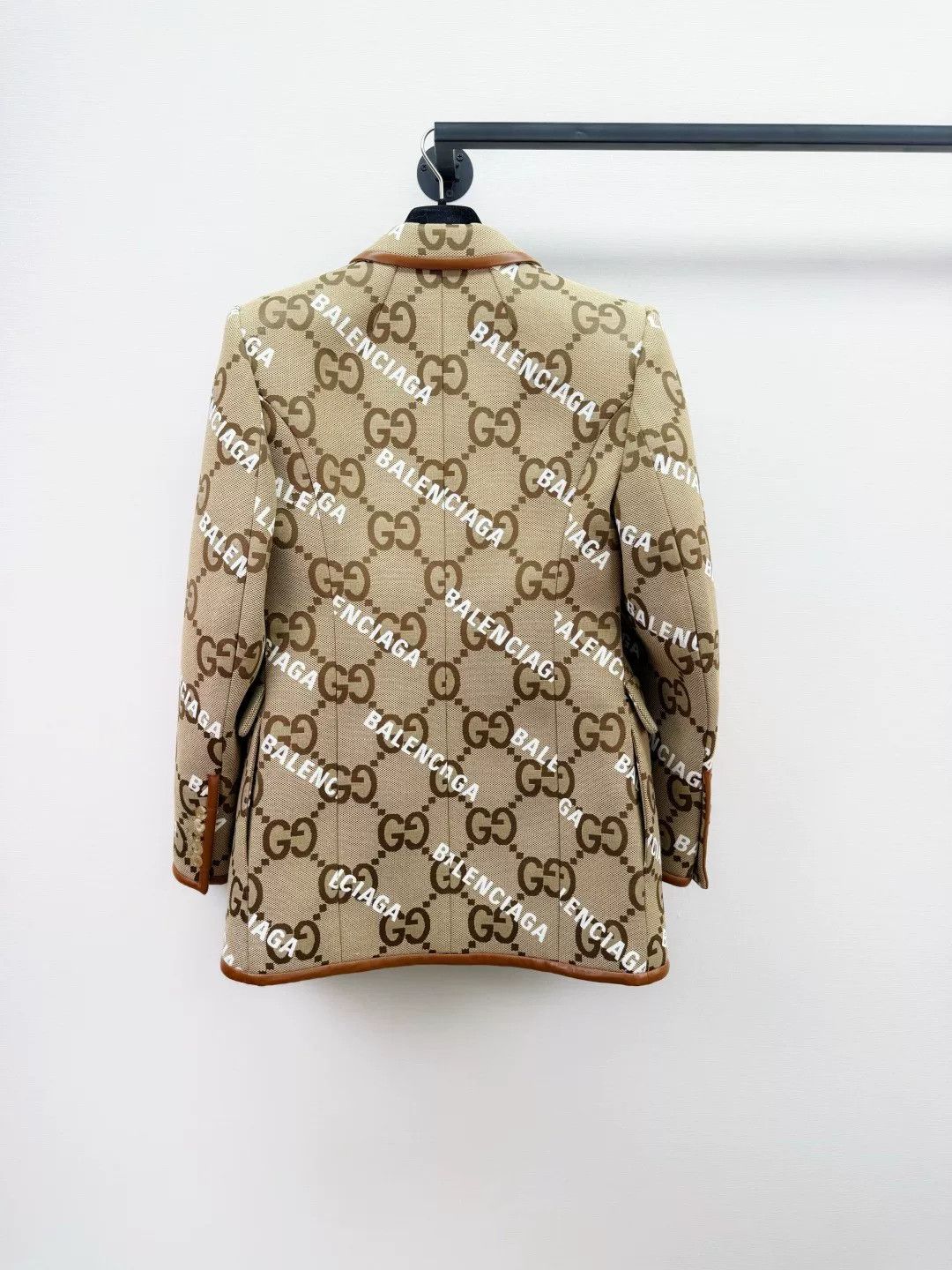 Balenciaga Gucci Balenciaga Co-branded Monogram Blazer Size US S / EU 44-46 / 1 - 4 Thumbnail
