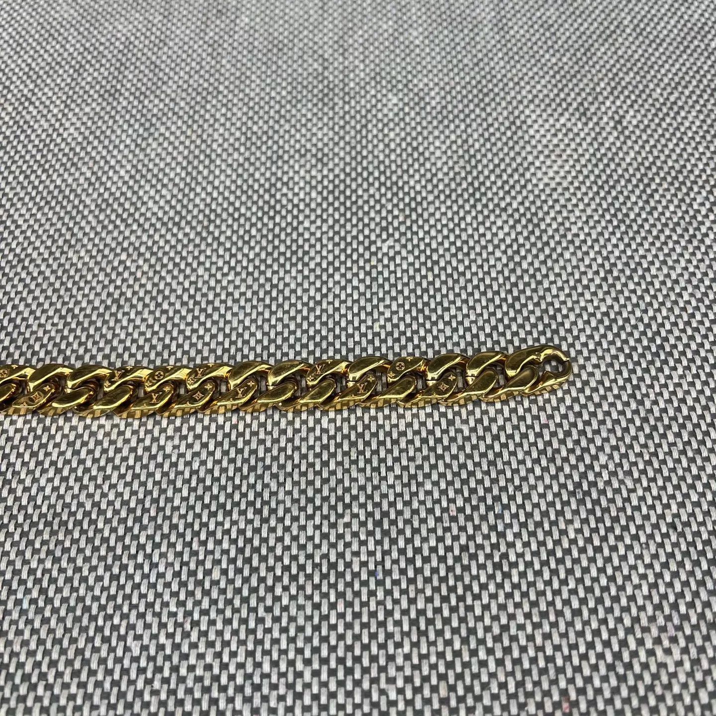 Louis Vuitton Gold Chain Necklace Size ONE SIZE - 2 Thumbnail