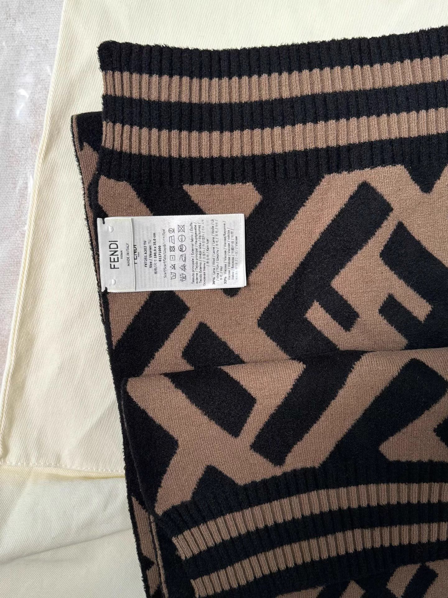 Fendi Brown Patterned Scarf Size ONE SIZE - 6 Thumbnail