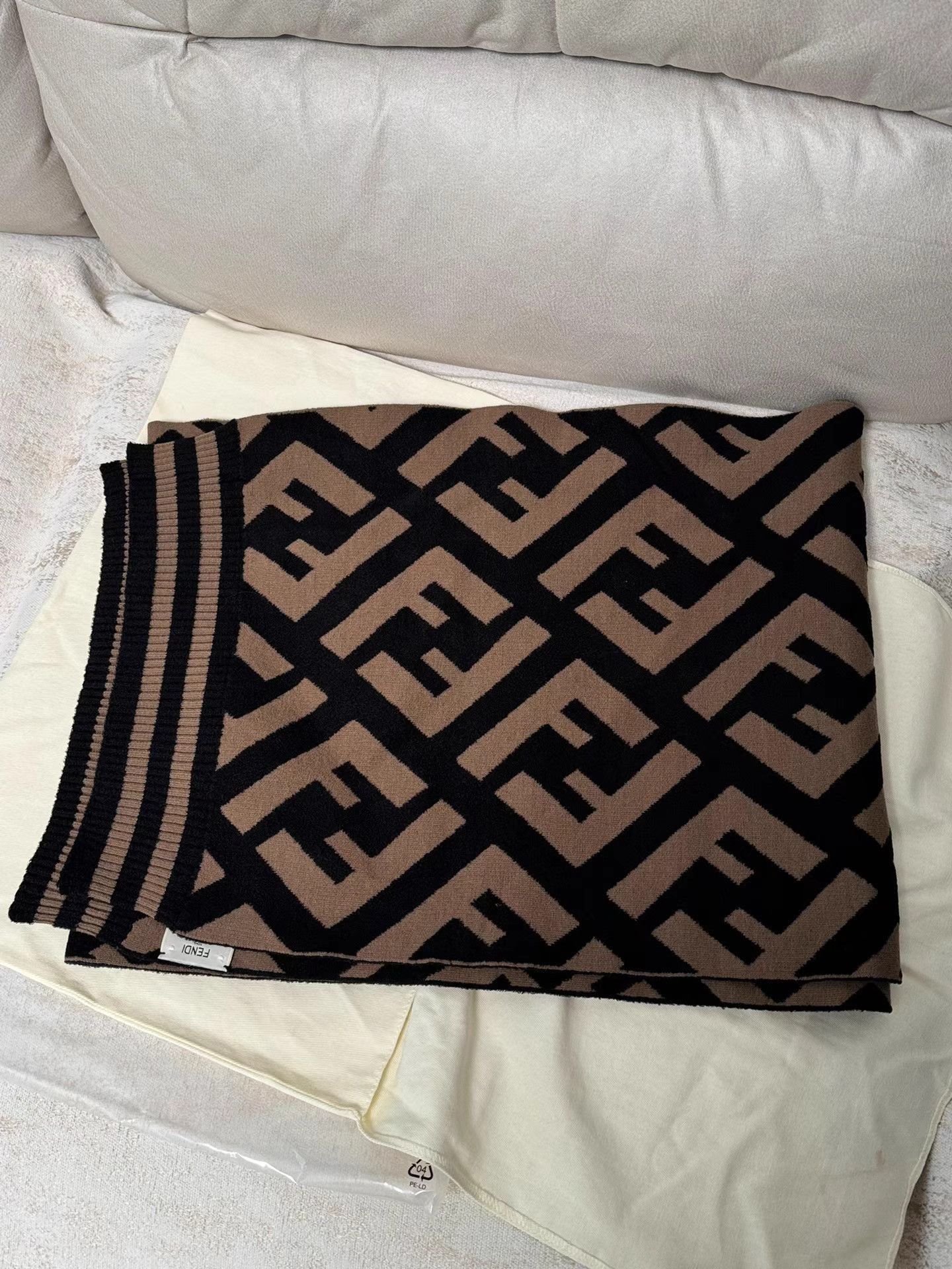 Fendi Brown Patterned Scarf Size ONE SIZE - 3 Thumbnail