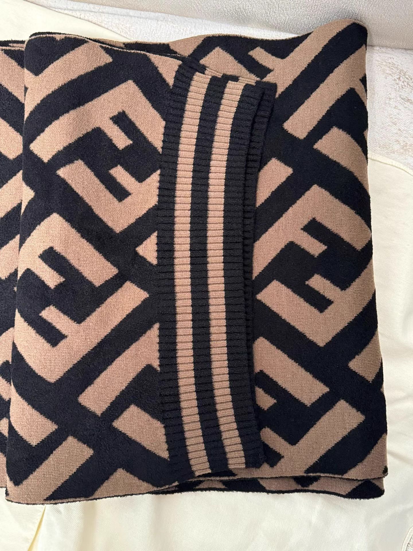 Fendi Brown Patterned Scarf Size ONE SIZE - 5 Thumbnail