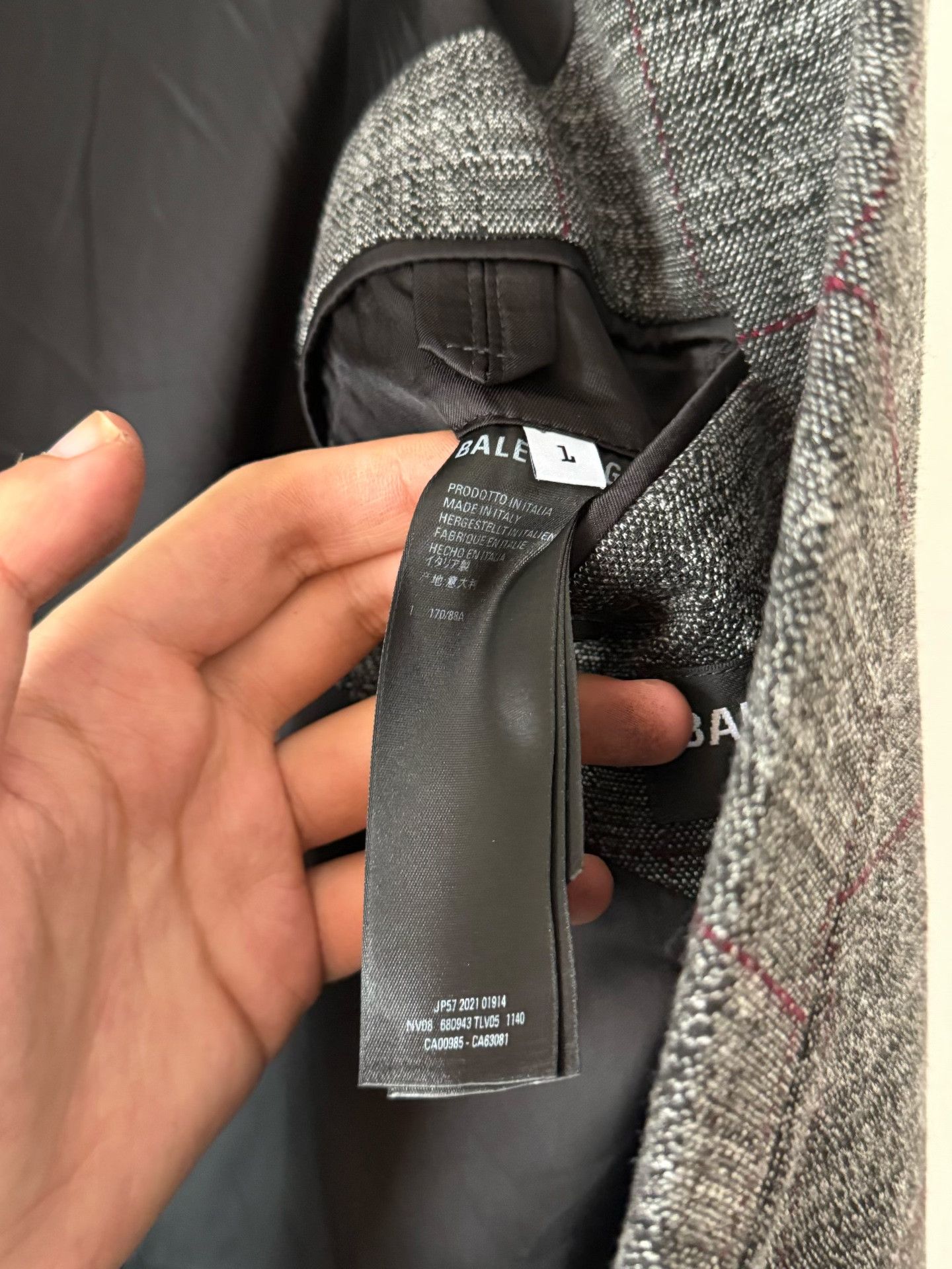 Balenciaga Balenciaga Engineered Plaid Suit Size US M / EU 48-50 / 2 - 3 Thumbnail