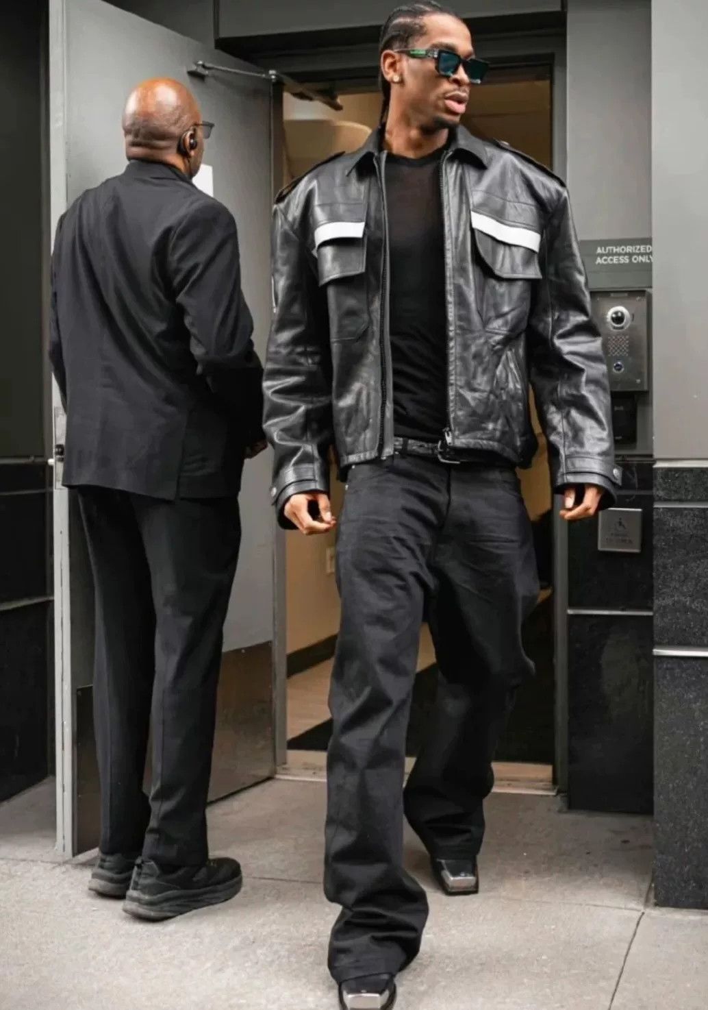 Balenciaga Balenciaga 2023SS Runway Uniform Leather Jacket Size US M / EU 48-50 / 2 - 4 Thumbnail