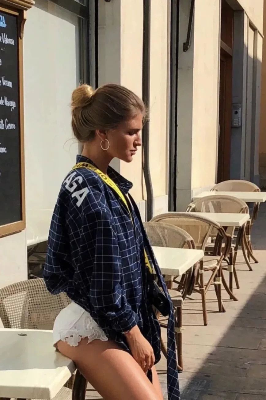 Balenciaga Balenciaga Back Logo Check Long-Sleeve Shirt Size XS / US 0-2 / IT 36-38 - 6 Thumbnail