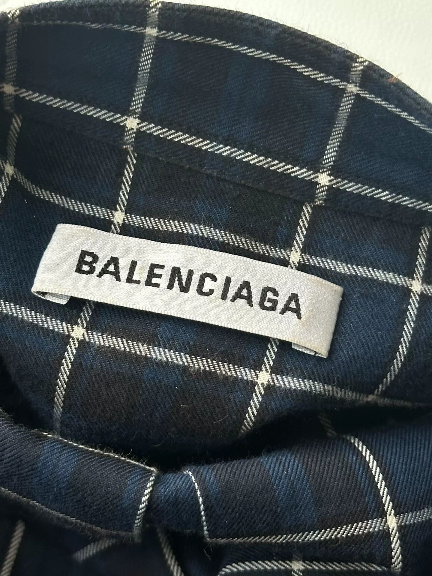 Balenciaga Balenciaga Back Logo Check Long-Sleeve Shirt Size XS / US 0-2 / IT 36-38 - 2 Thumbnail