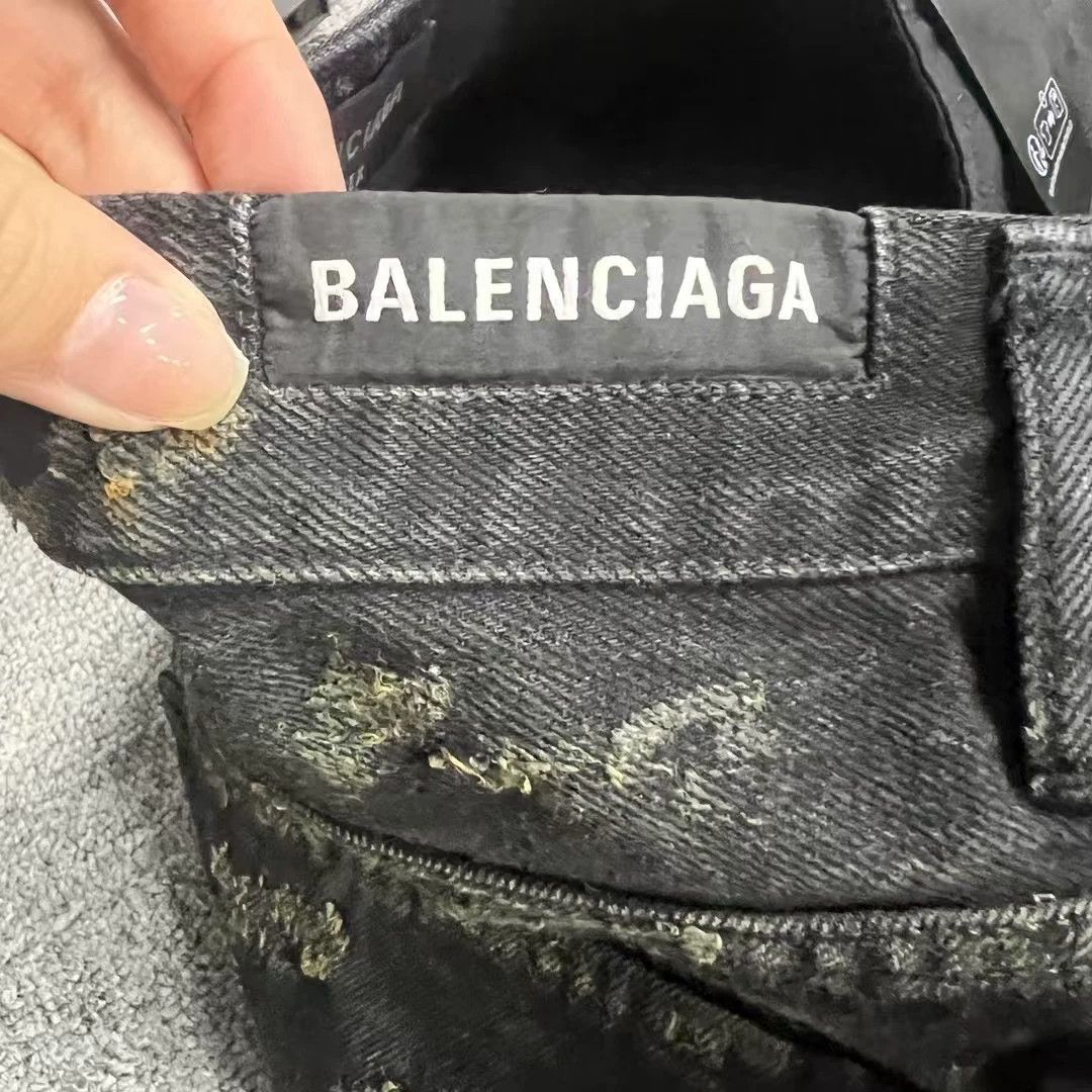 Balenciaga Balenciaga Distressed Straight Jeans Size US 32 / EU 48 - 3 Thumbnail
