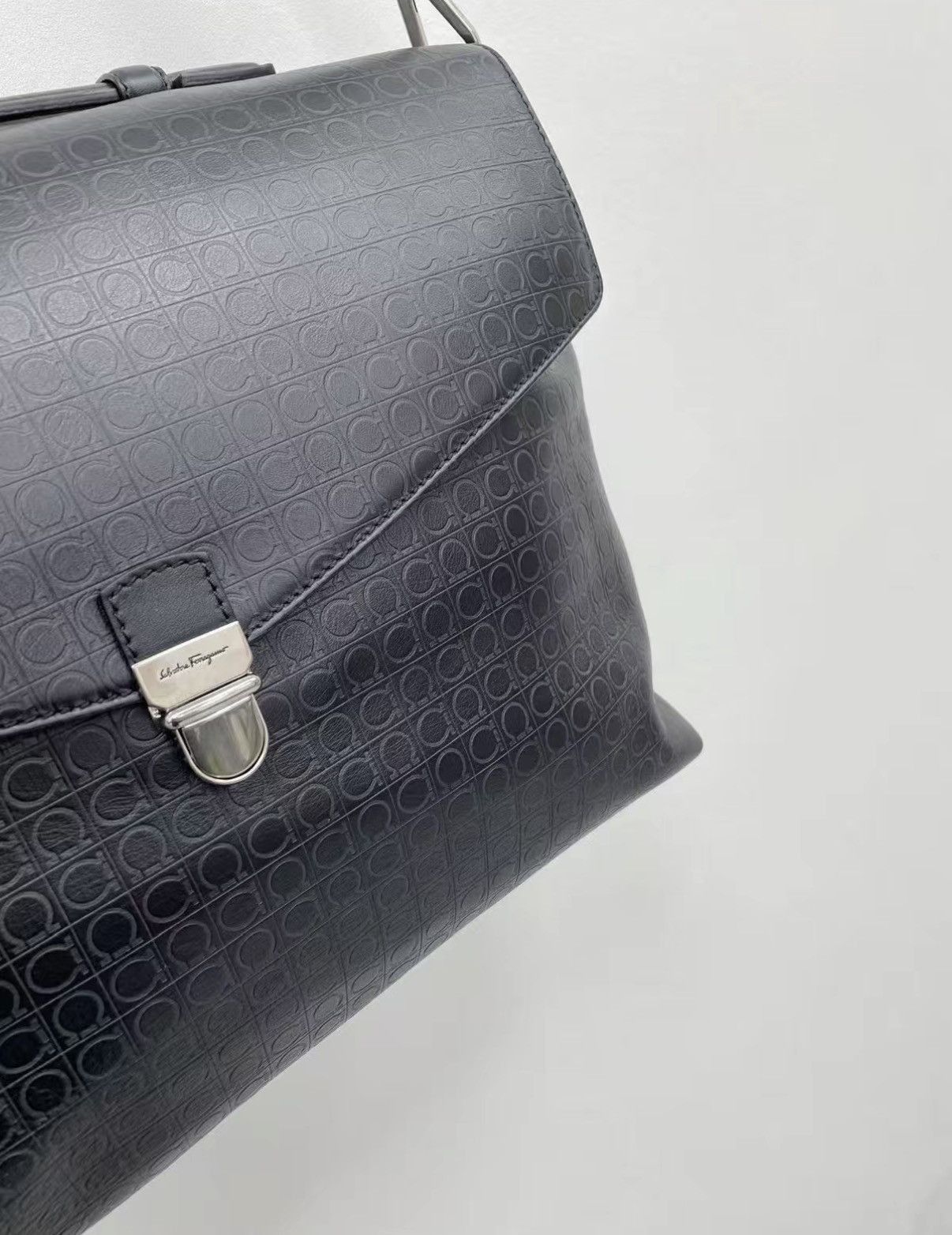 Salvatore Ferragamo Black Structured Crossbody Messenger Bag Size ONE SIZE - 2 Thumbnail