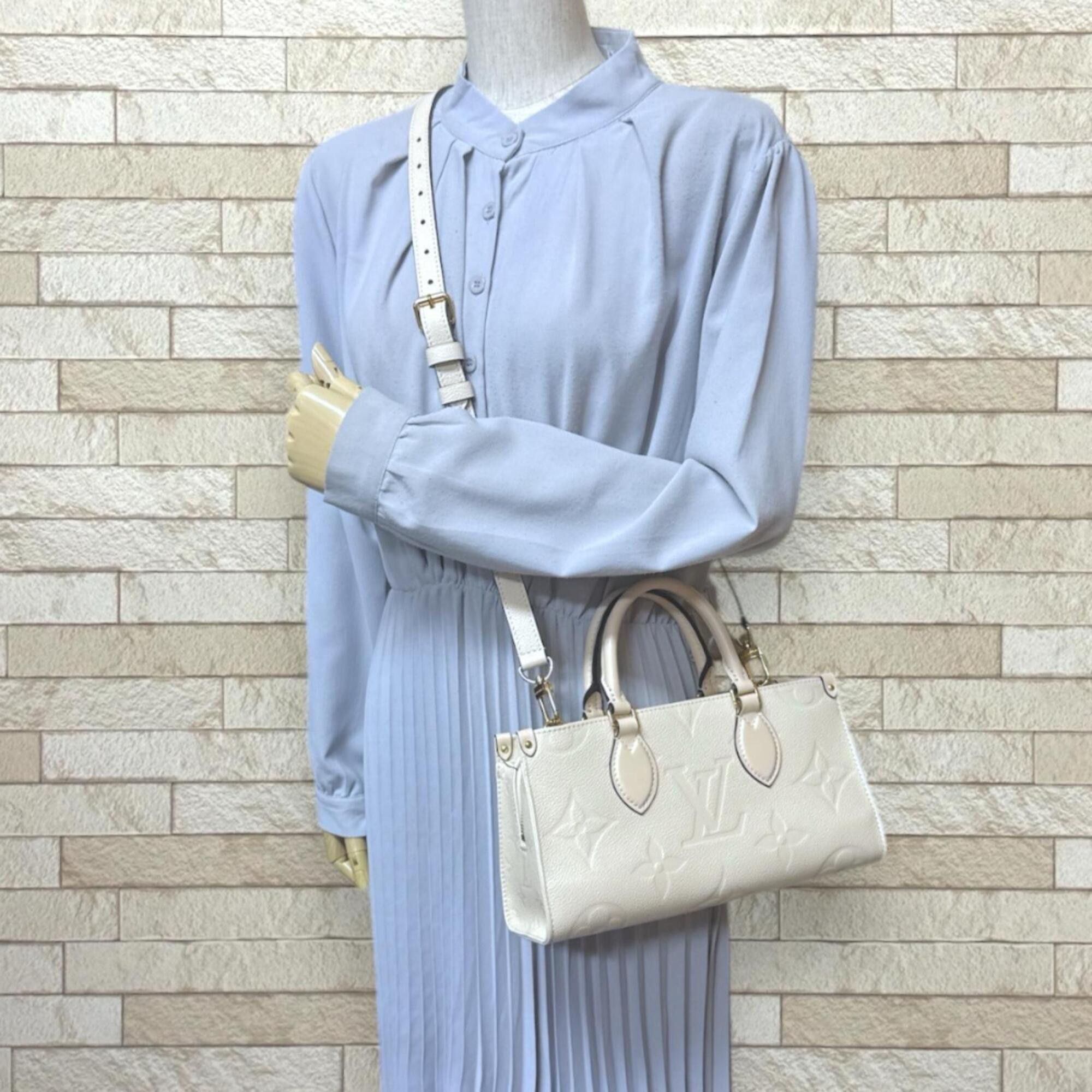 Louis Vuitton Louis Vuitton OnTheGo EW Monogram Empreinte Shoulder Bag, M23698 Beige, Women's, Used, 3-way Size ONE SIZE - 2 Thumbnail