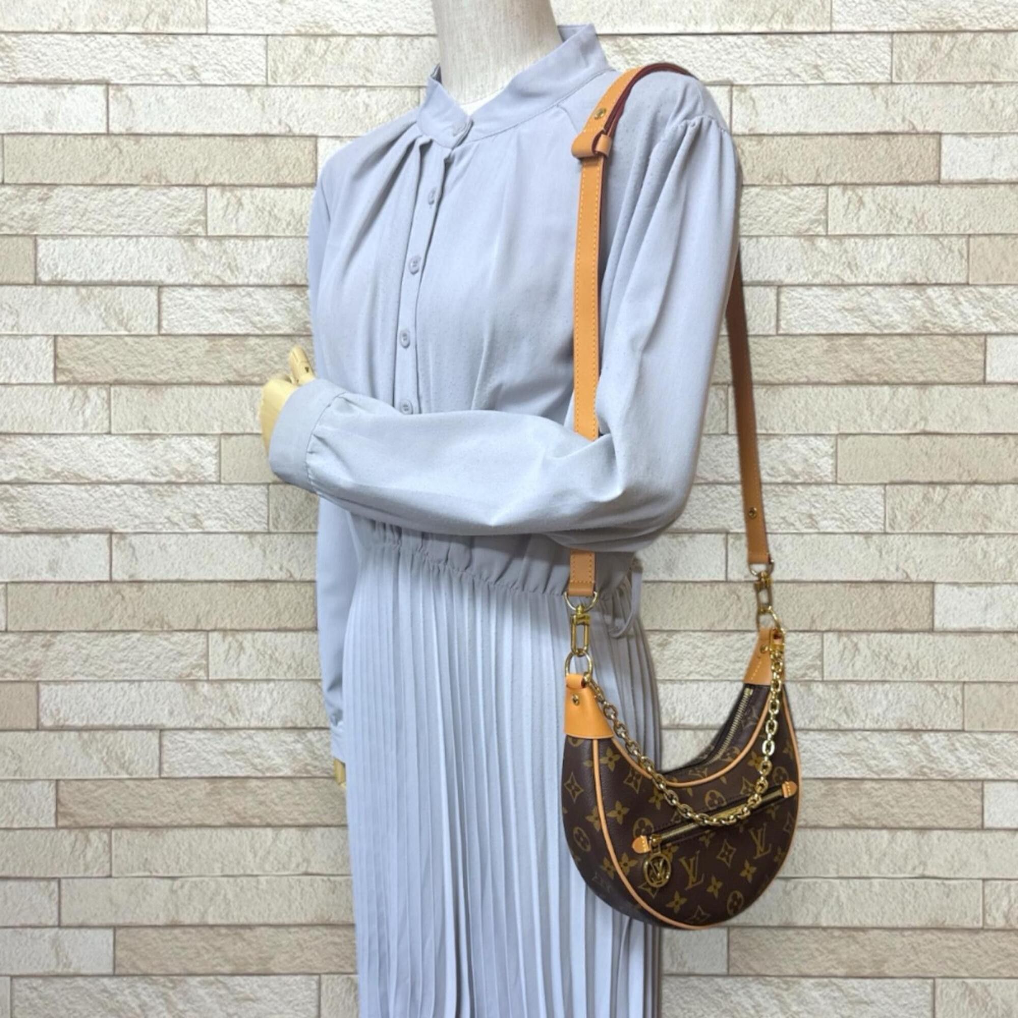 Louis Vuitton Louis Vuitton Loop Monogram Shoulder Bag, Canvas M81098 Brown, Women's, Pre-owned, 2-way Size ONE SIZE - 2 Thumbnail