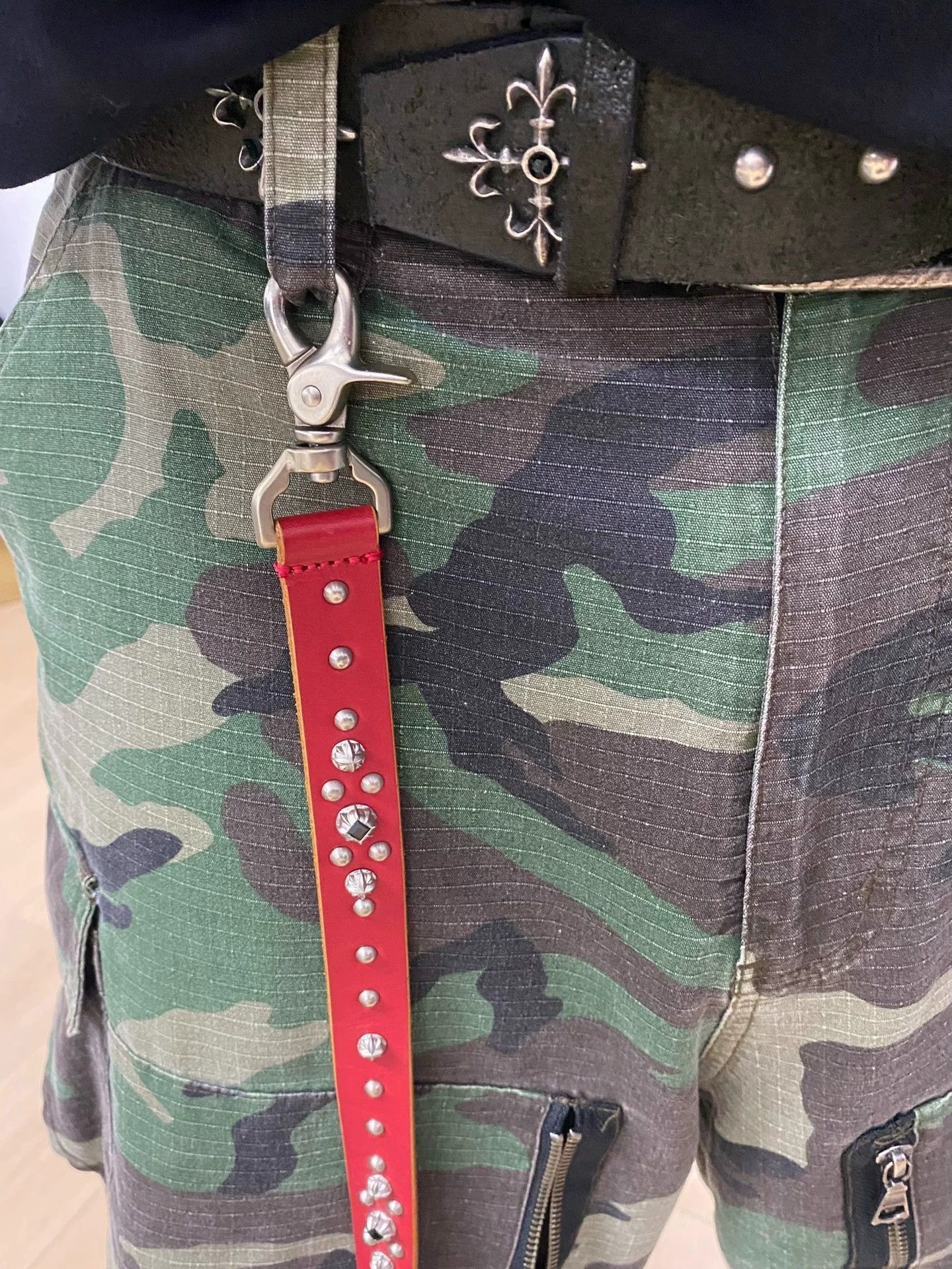 Yohji Yamamoto Red Studded Leather Belt Size ONE SIZE - 7 Thumbnail
