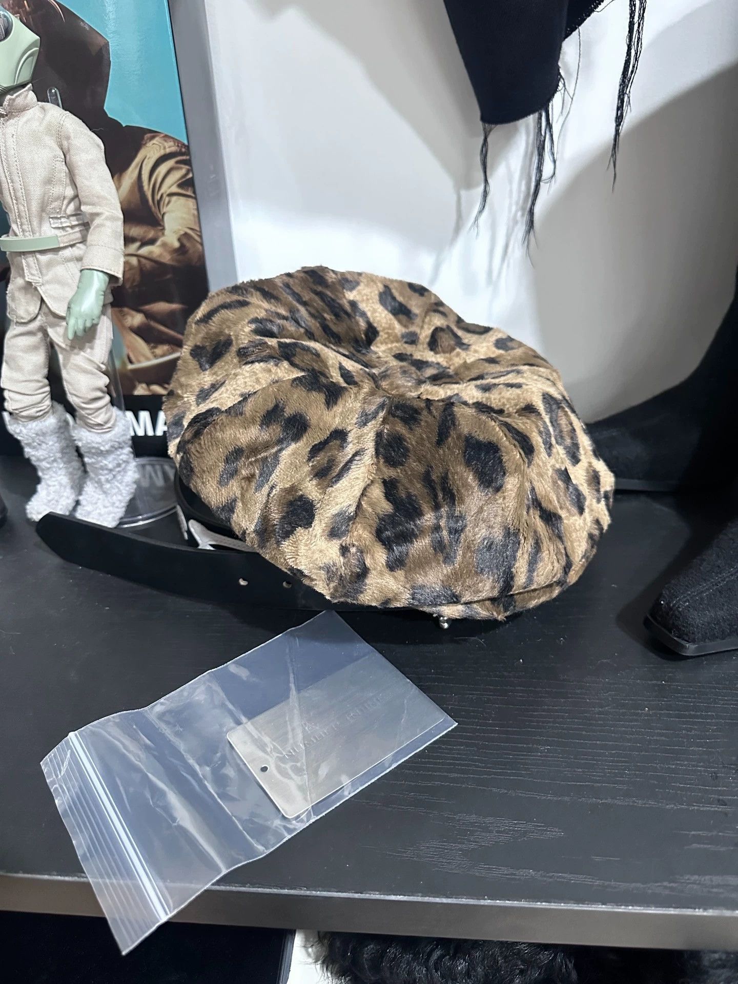 Number (N)ine Leopard Print Faux Fur Beret Hat Size ONE SIZE - 2 Thumbnail