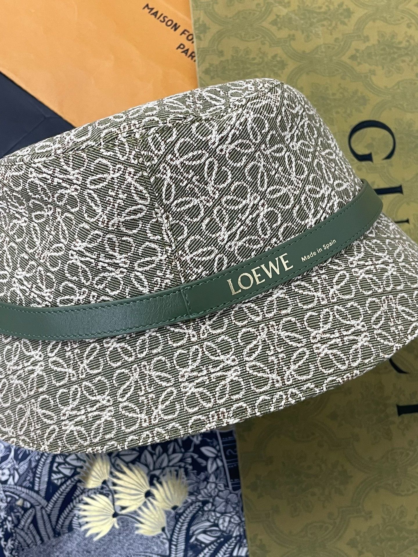 Loewe Loewe Green White Logo Bucket Hat Size ONE SIZE - 3 Thumbnail