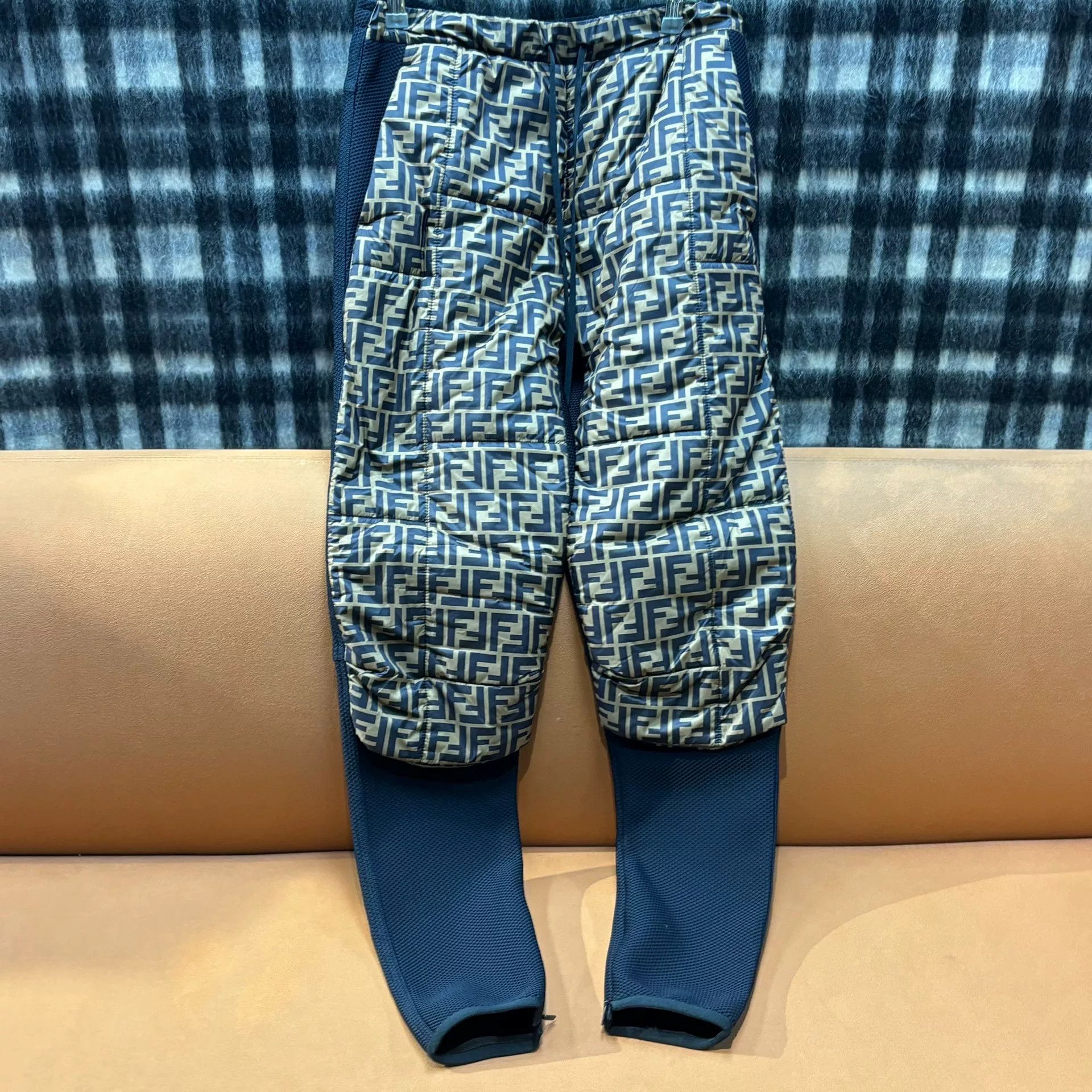 Fendi FENDI FW21 FF All-Over Print Straight-Leg Track Pants Size US 32 / EU 48 - 3 Thumbnail