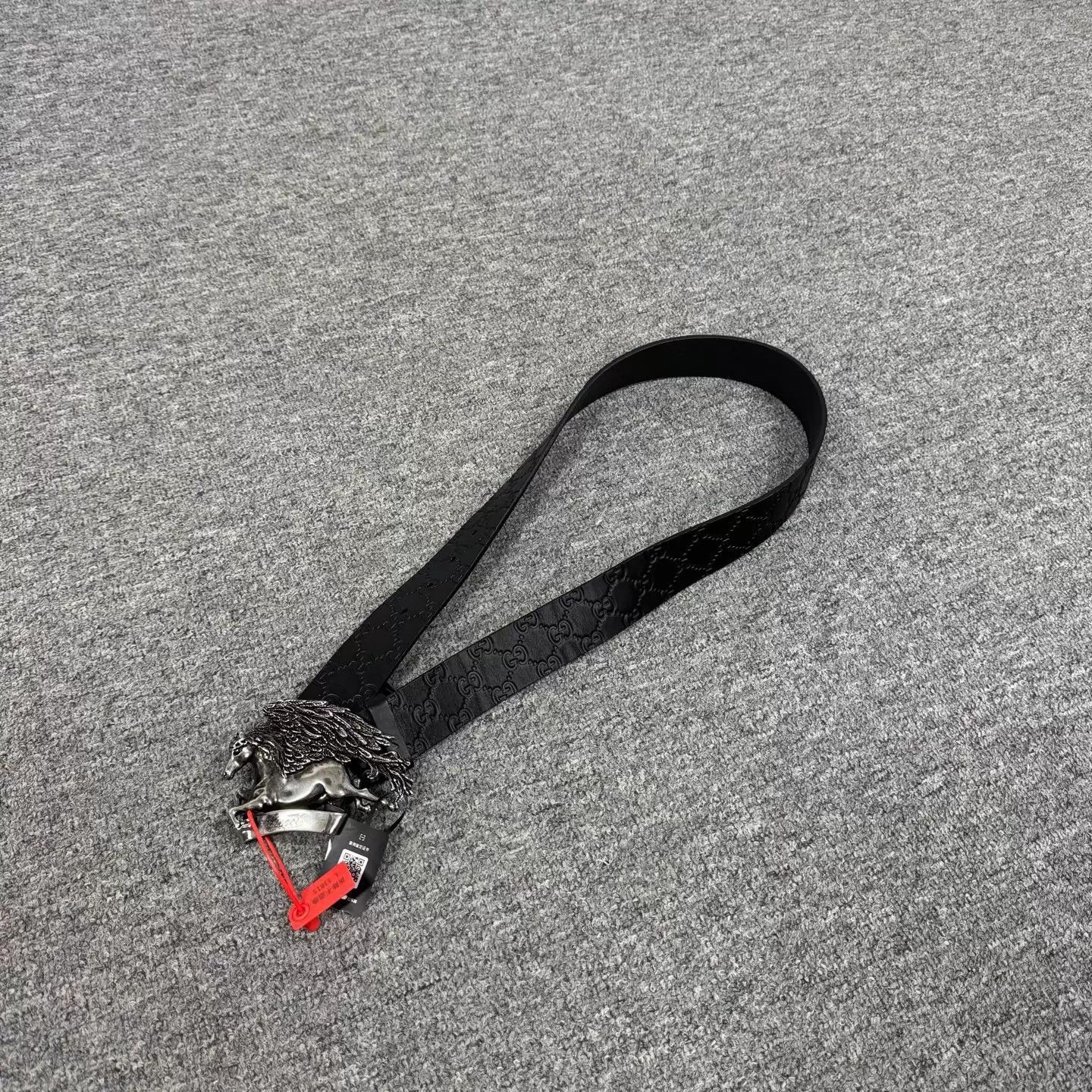 Gucci Black Belt with Silver Winged Horse Buckle Size ONE SIZE - 3 Thumbnail