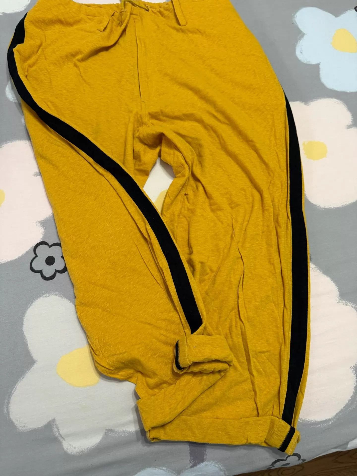 Yohji Yamamoto Yellow Casual Pants with Black Side Stripes Size US 32 / EU 48 - 2 Thumbnail