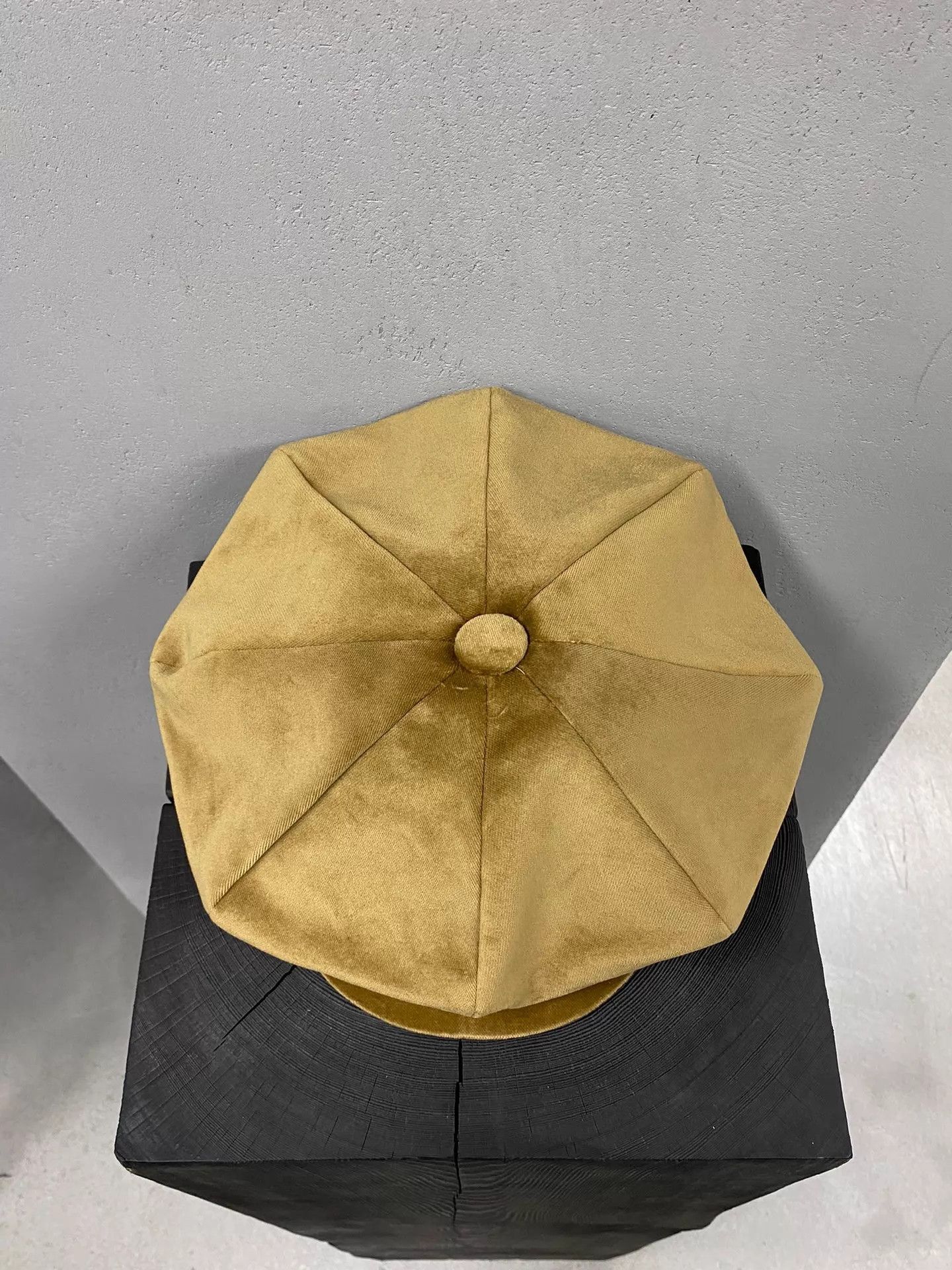 Number (N)ine Beige Octagonal Newsboy Cap Size ONE SIZE - 4 Thumbnail