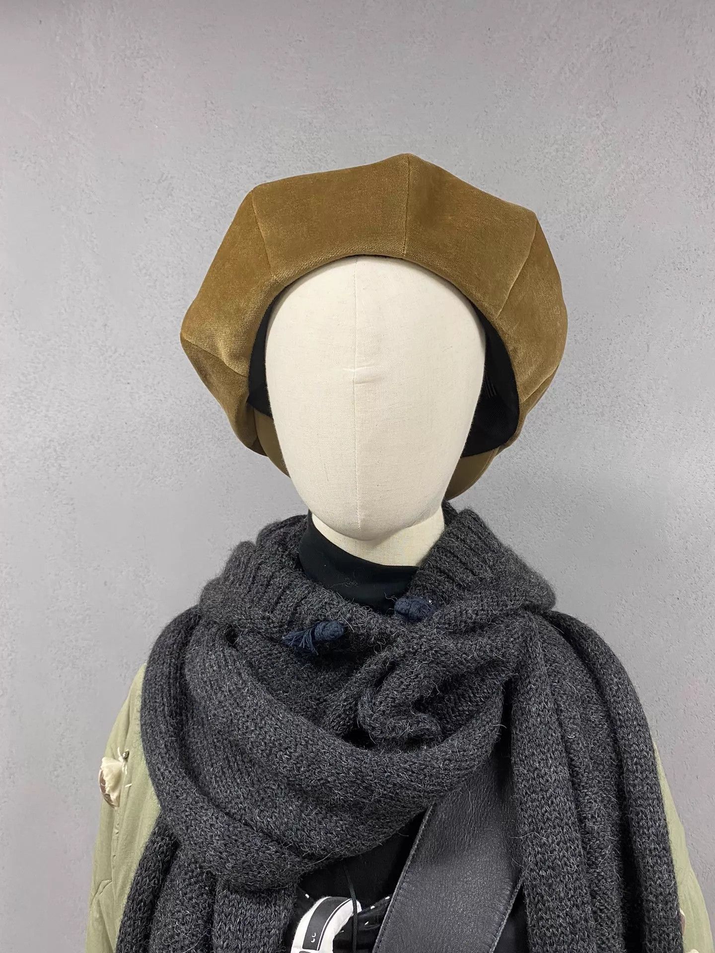 Number (N)ine Beige Octagonal Newsboy Cap Size ONE SIZE - 6 Thumbnail