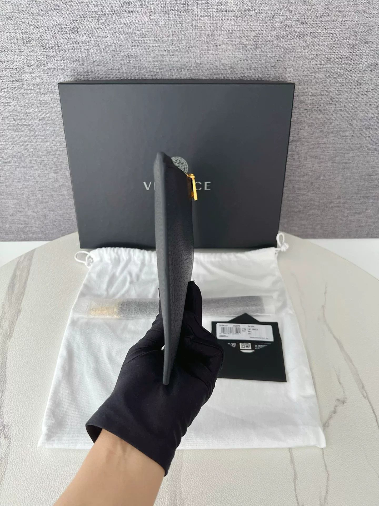 Versace Versace Medusa Gold Head Black Leather Clutch Size ONE SIZE - 4 Thumbnail