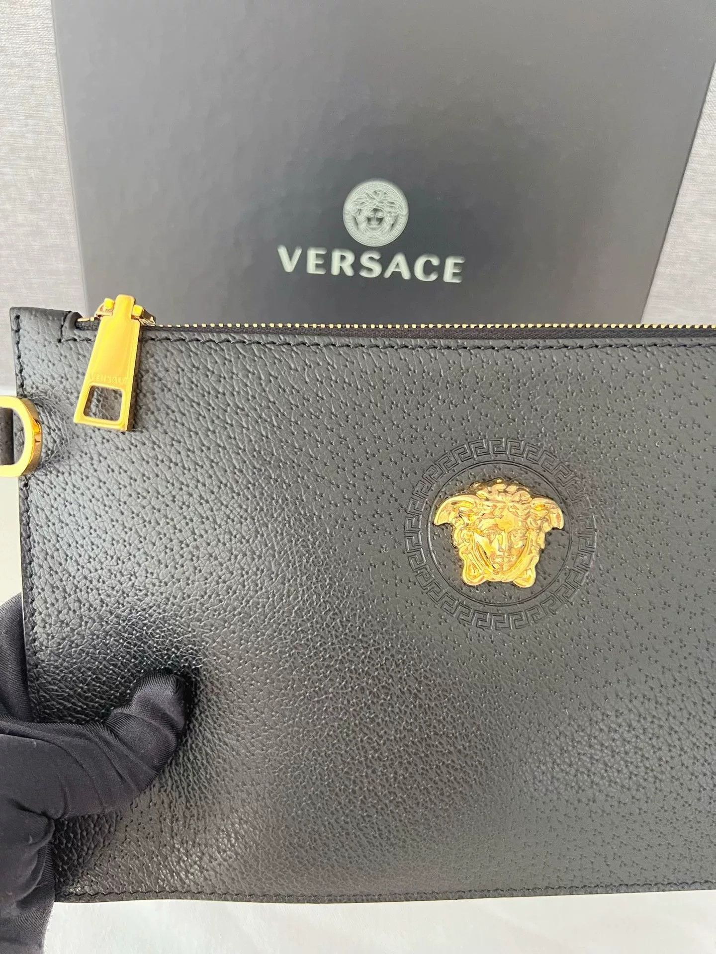 Versace Versace Medusa Gold Head Black Leather Clutch Size ONE SIZE - 6 Thumbnail