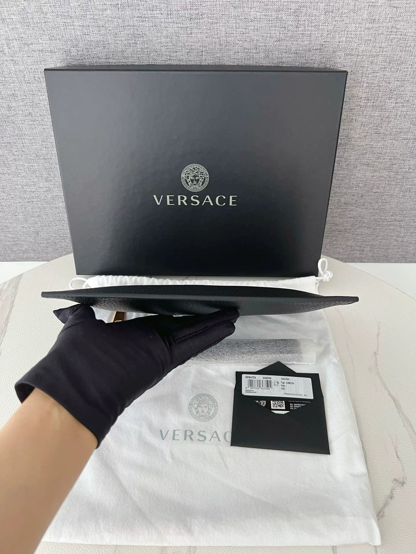 Versace Versace Medusa Gold Head Black Leather Clutch Size ONE SIZE - 5 Thumbnail