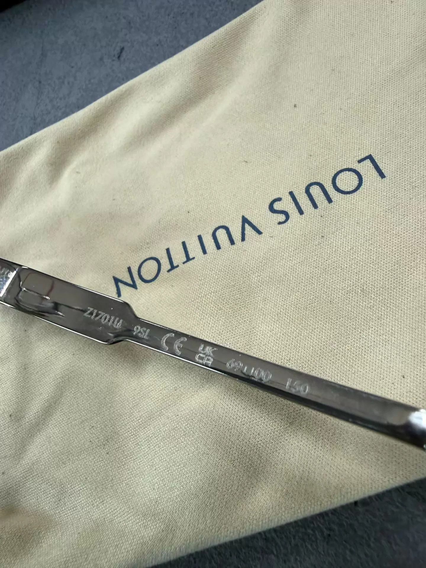 Louis Vuitton Silver Rectangle Frame Glasses Size ONE SIZE - 5 Thumbnail