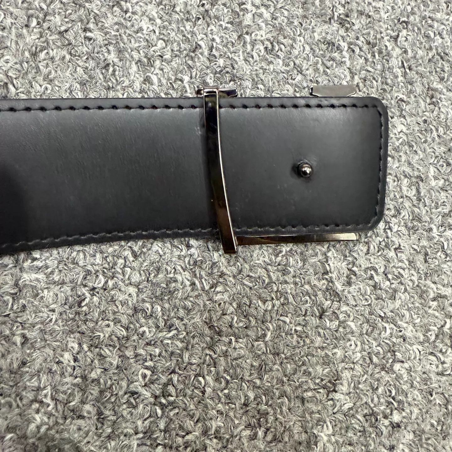 Louis Vuitton Black Leather Belt with Silver Buckle Size ONE SIZE - 4 Thumbnail