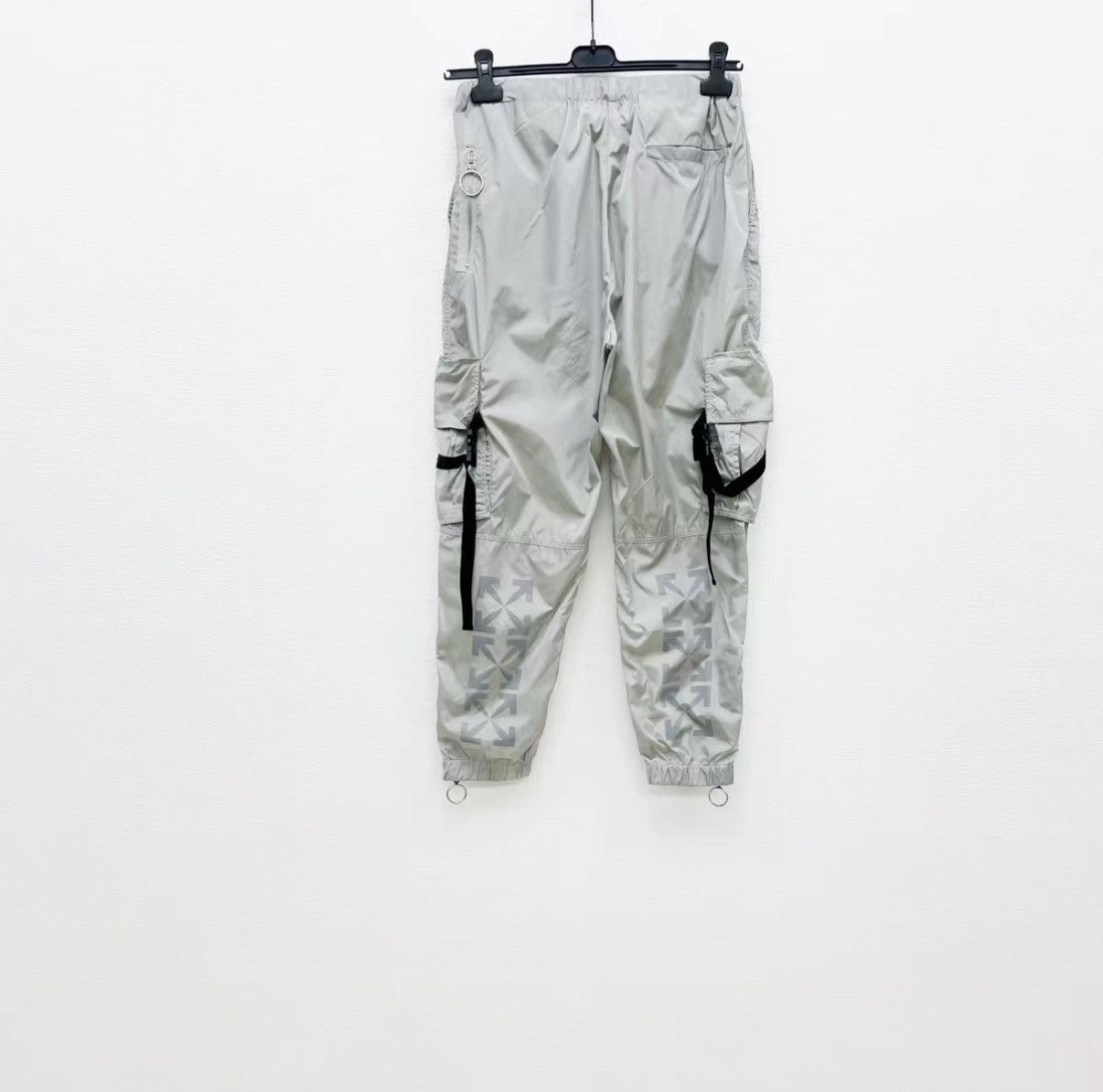 Off-White Gray Cargo Pants with Utility Pockets Size US 32 / EU 48 - 5 Thumbnail