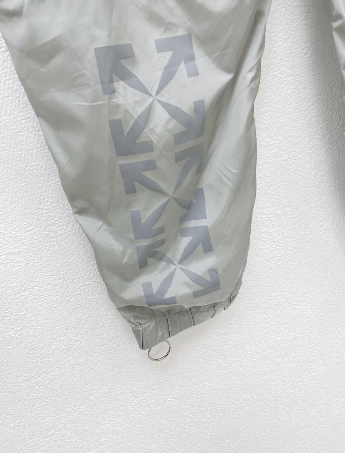 Off-White Gray Cargo Pants with Utility Pockets Size US 32 / EU 48 - 6 Thumbnail