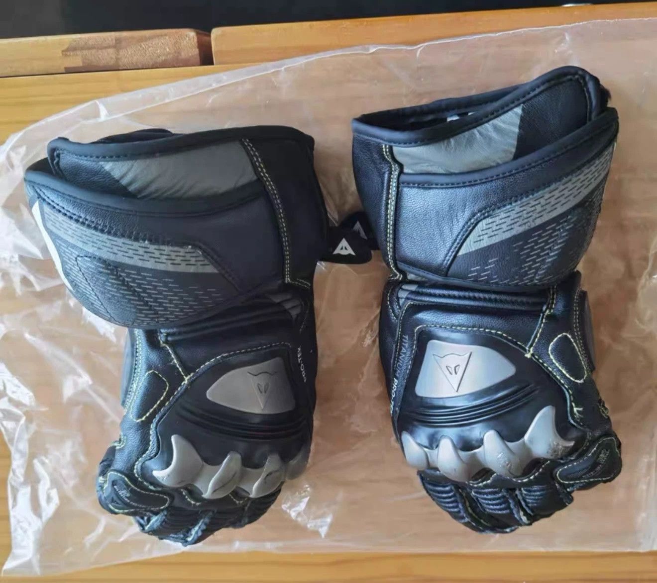 Dainese Black Leather Protective Gloves with Armor Size ONE SIZE - 2 Thumbnail