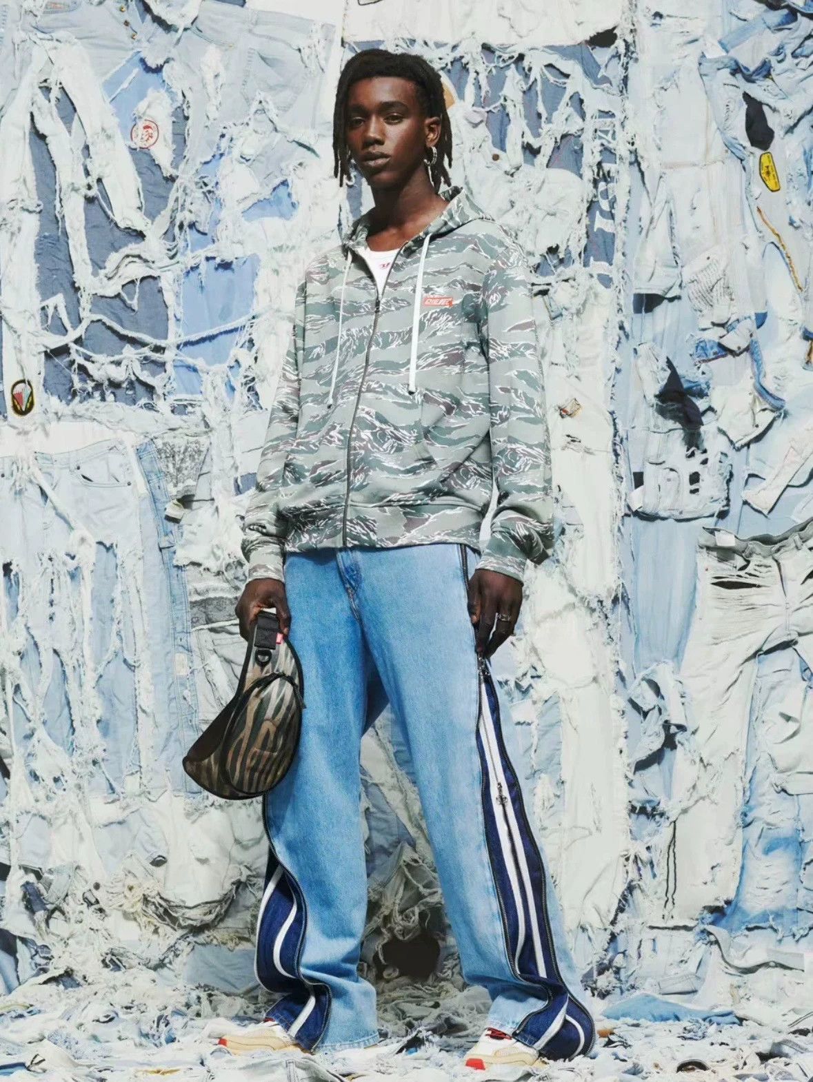 Diesel Blue Denim Wide-Leg Pants with Side Stripes Size US 32 / EU 48 - 8 Thumbnail
