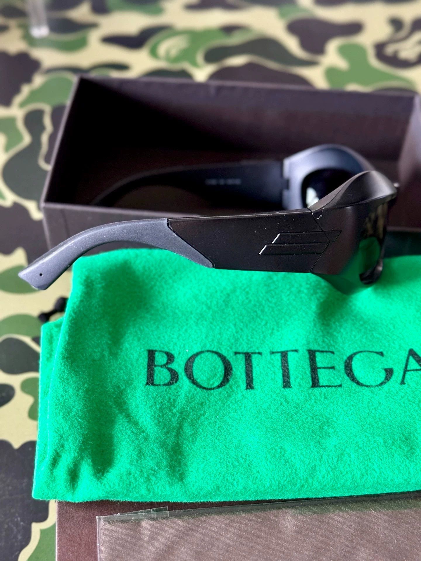 Bottega Veneta Black Rectangular Frame Sunglasses Size ONE SIZE - 3 Thumbnail