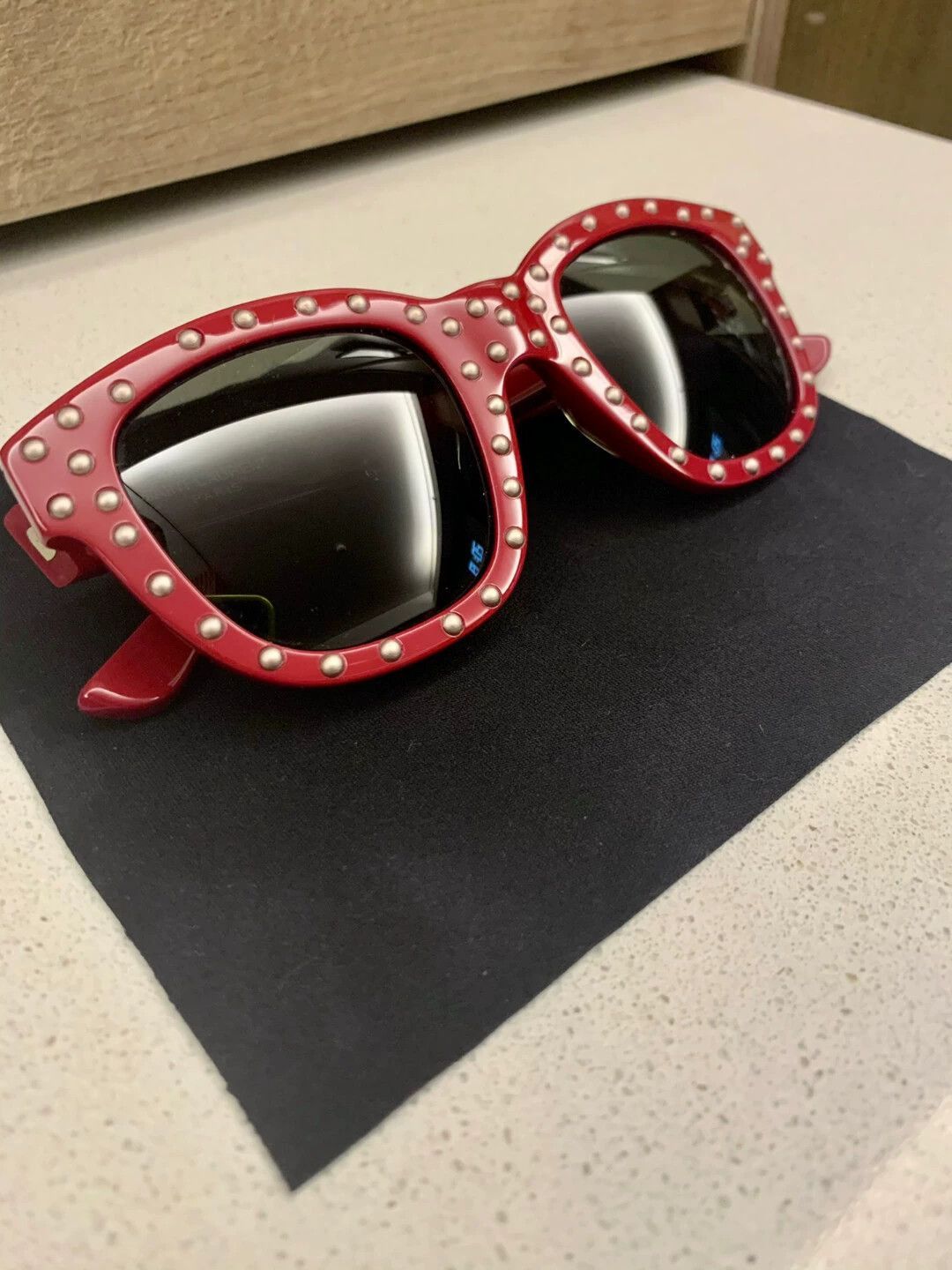 Saint Laurent Paris Red Studded Square Sunglasses Size ONE SIZE - 4 Thumbnail