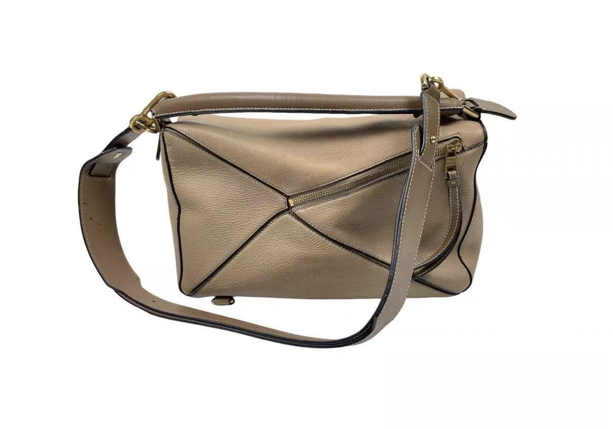 Loewe Beige Structured Leather Crossbody Bag Size ONE SIZE - 2 Thumbnail