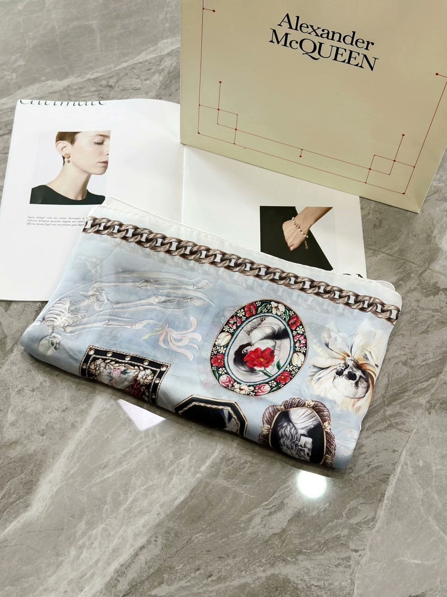 Alexander McQueen Alexander McQueen Skull Print Scarf Size ONE SIZE - 2 Thumbnail