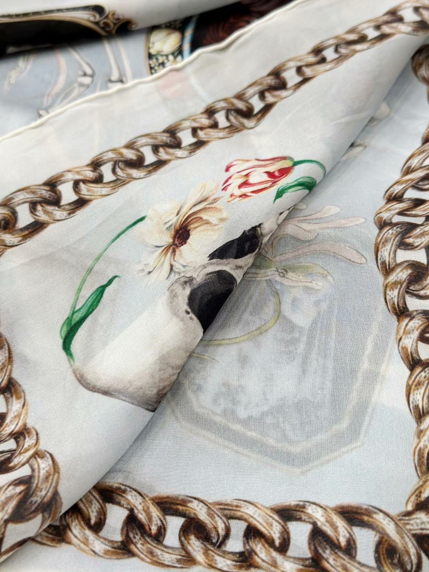 Alexander McQueen Alexander McQueen Skull Print Scarf Size ONE SIZE - 4 Thumbnail