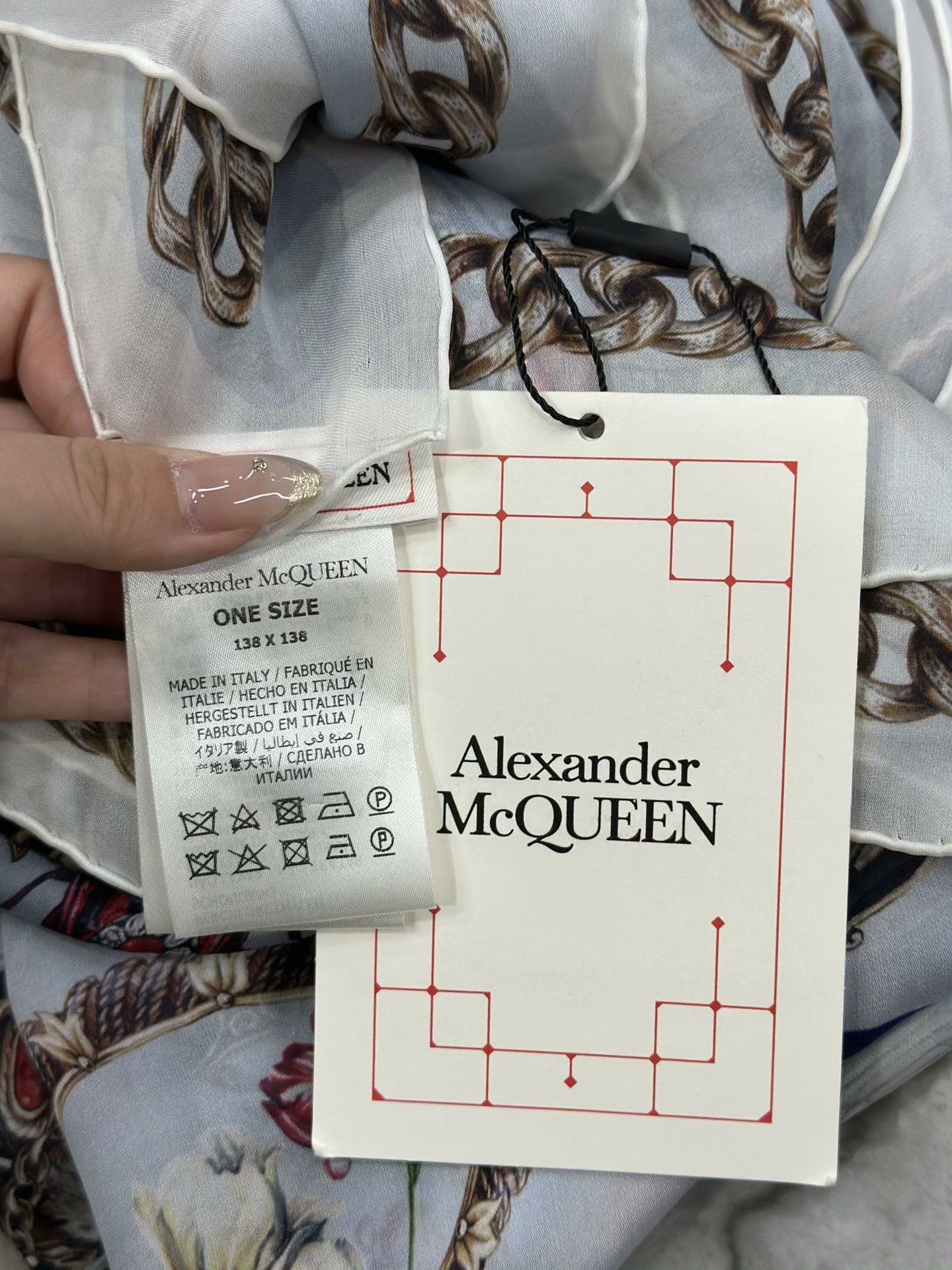 Alexander McQueen Alexander McQueen Skull Print Scarf Size ONE SIZE - 7 Thumbnail