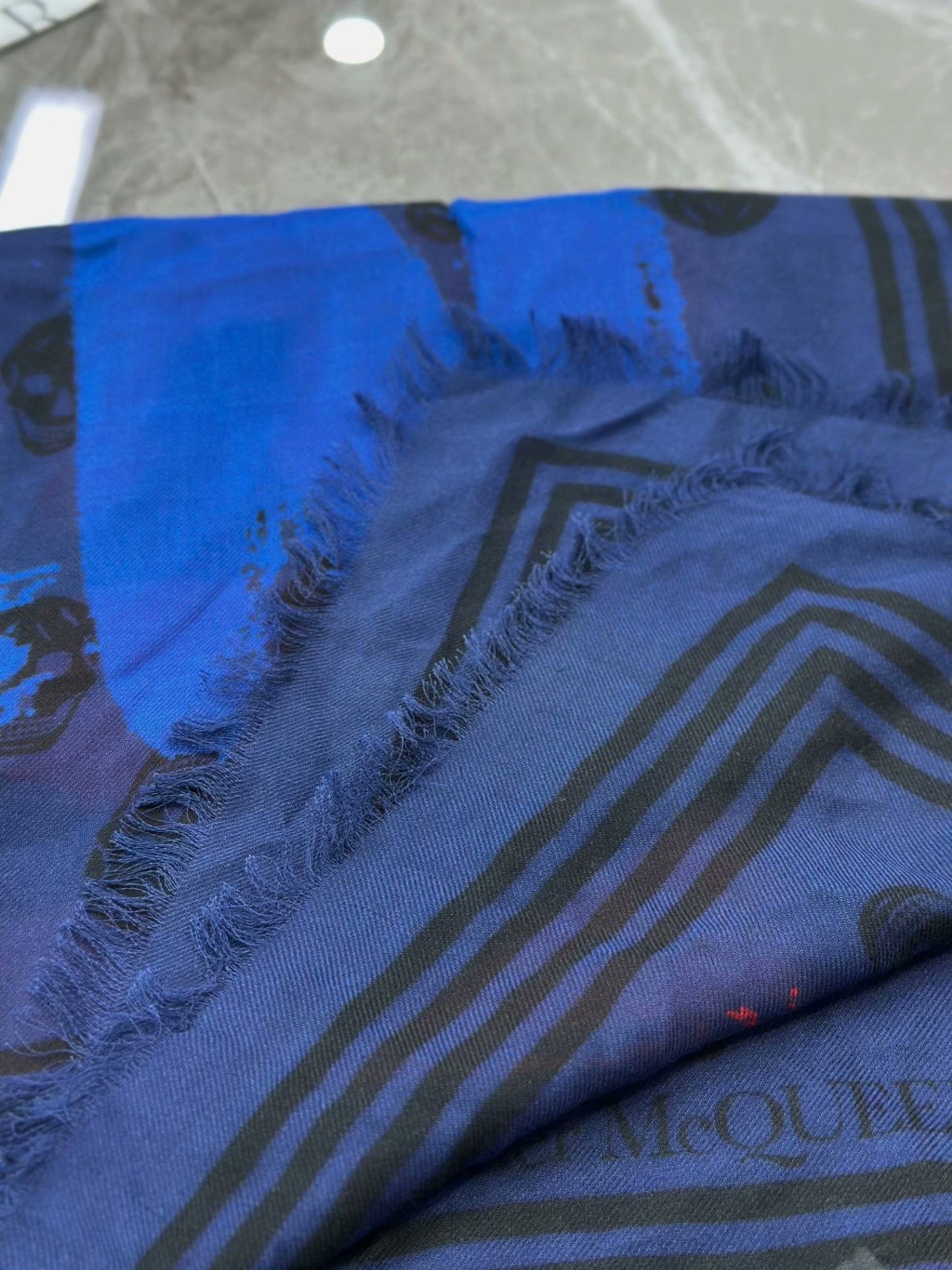 Alexander McQueen Alexander McQueen Skull Print Scarf Size ONE SIZE - 4 Thumbnail