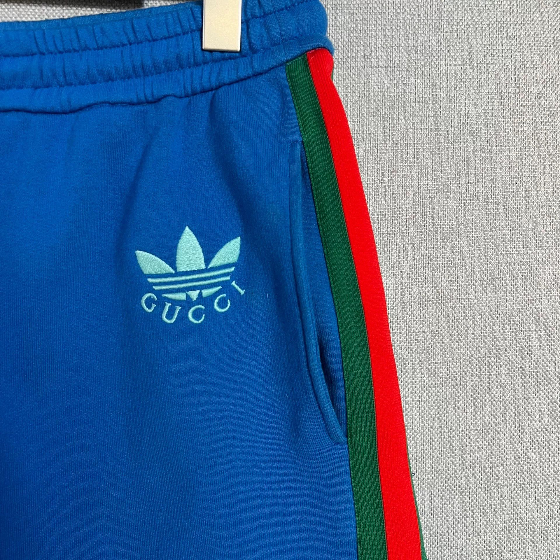 Gucci Gucci x Adidas Blue Stripe Logo Shorts Size US 32 / EU 48 - 3 Thumbnail