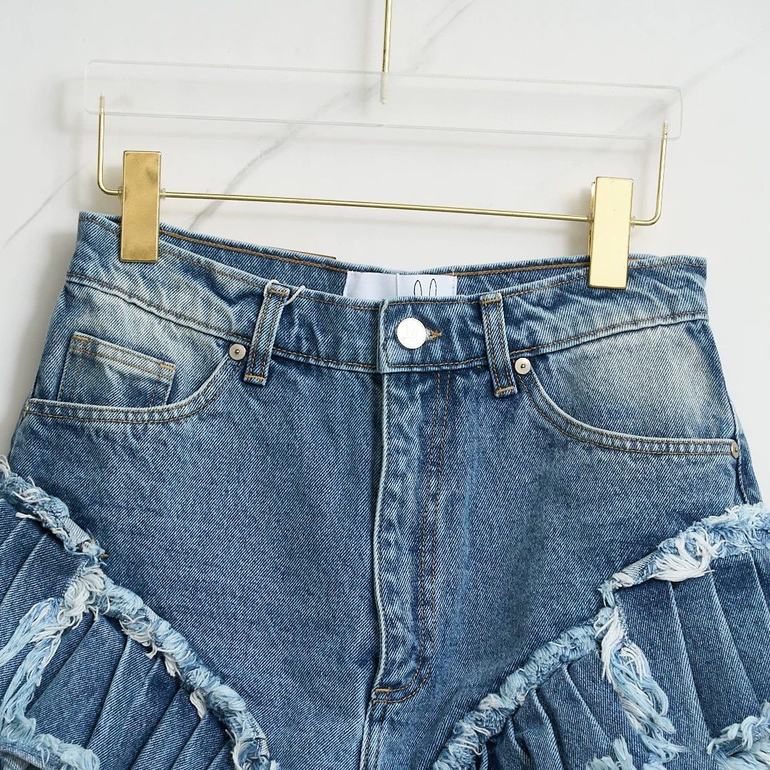 Natasha Zinko Natasha Zinko Women's Fringe Denim Shorts Size 32" / US 10 / IT 46 - 2 Thumbnail