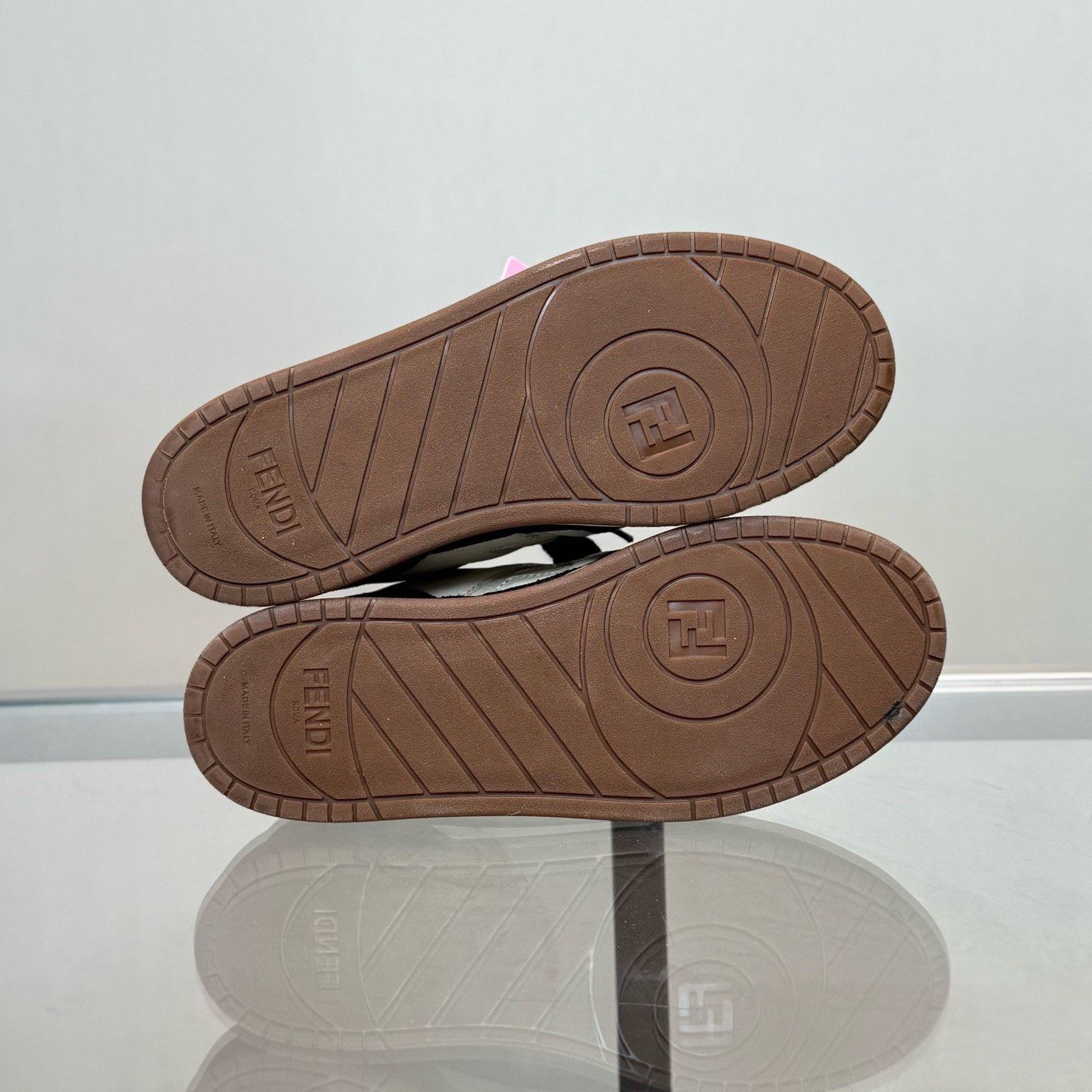 Fendi Fendi Match Women's Sneakers Size US 5.5 / IT 35.5 - 7 Thumbnail