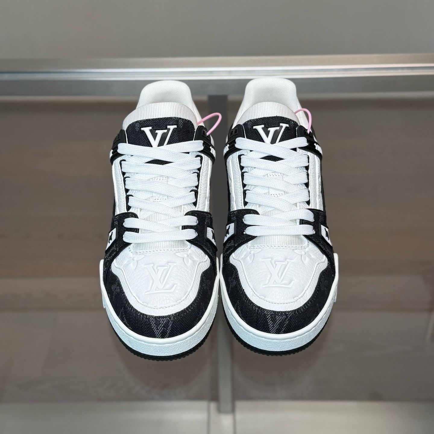 Louis Vuitton Louis Vuitton LV Trainer Denim Size US 5.5 / IT 35.5 - 2 Thumbnail