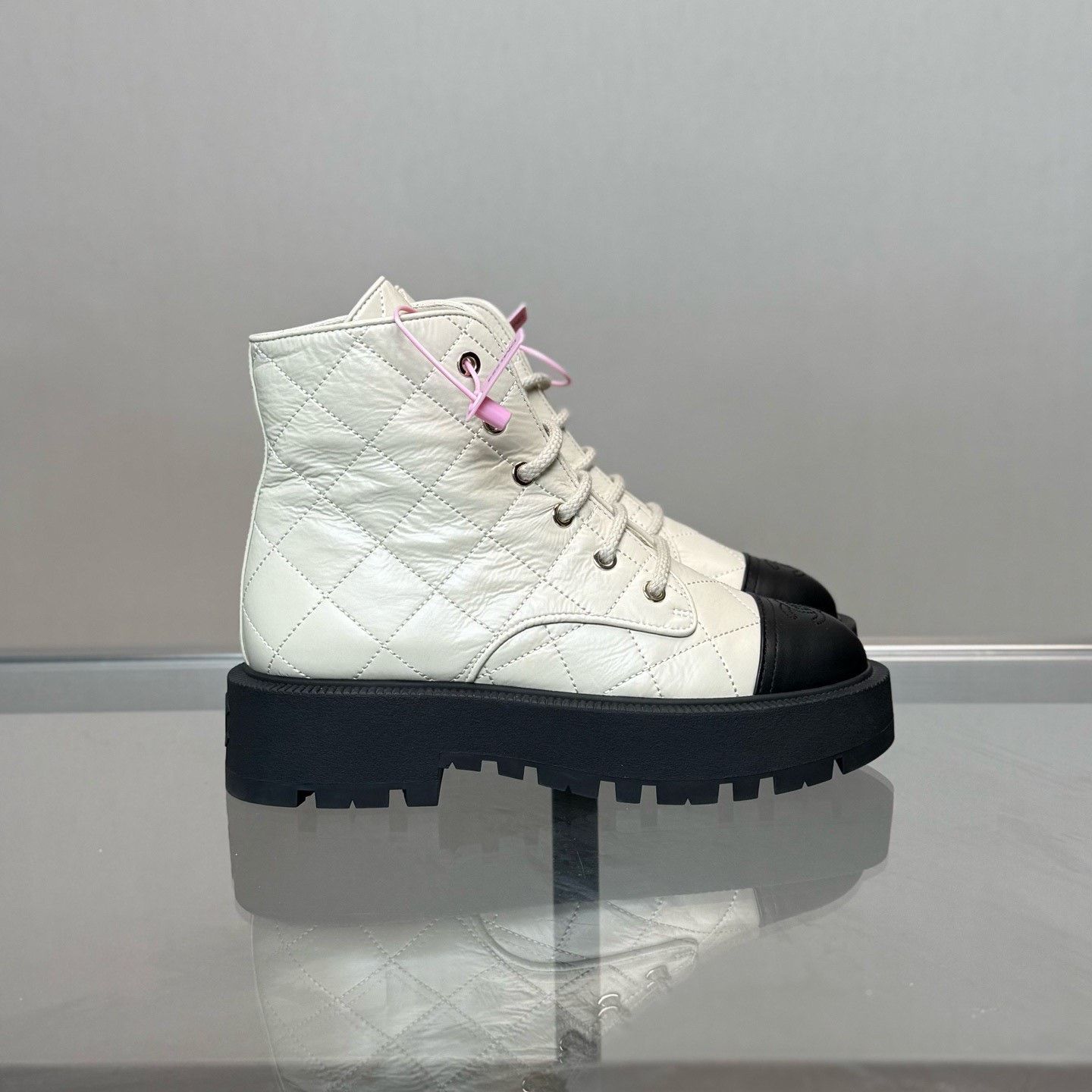 Chanel Chanel Beige Patchwork Martin Boots Size US 7 / IT 37 - 3 Thumbnail