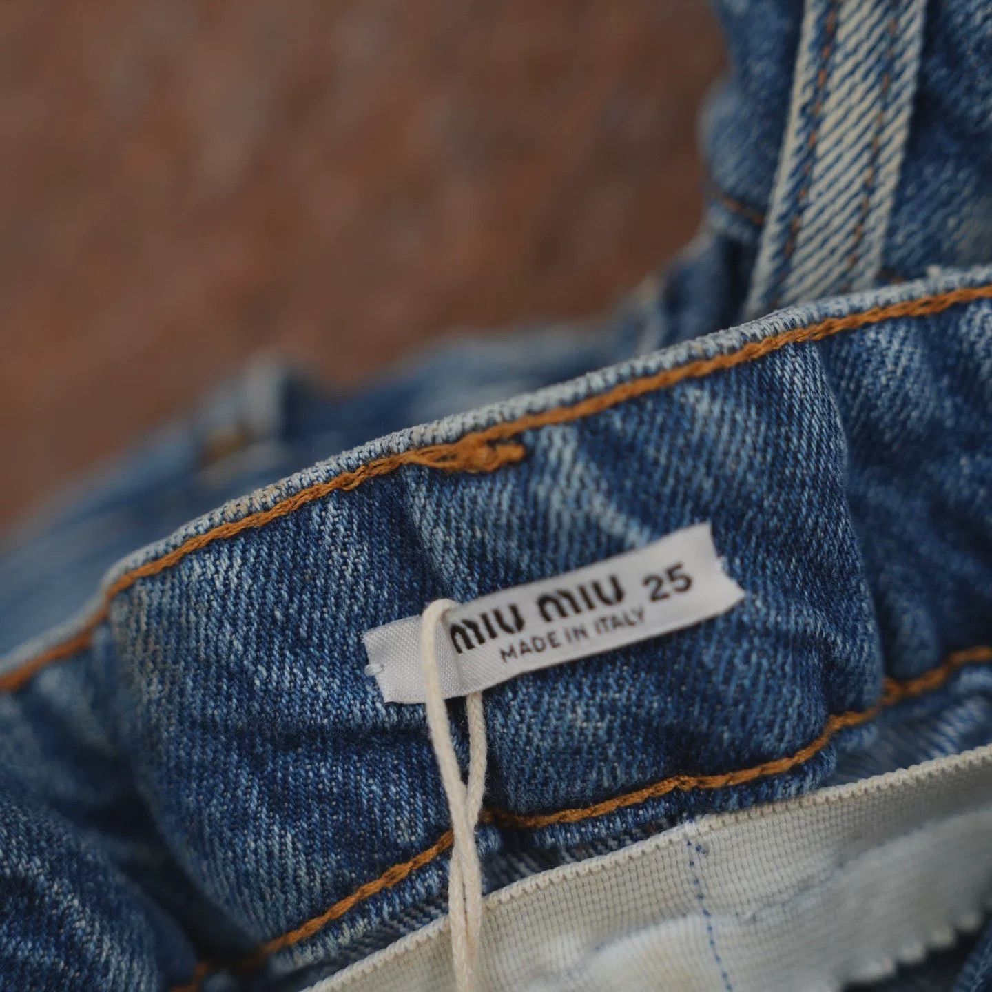 Miu Miu Miumiu Pleated Waist Jeans Size 25" / US 0 / IT 36 - 5 Thumbnail