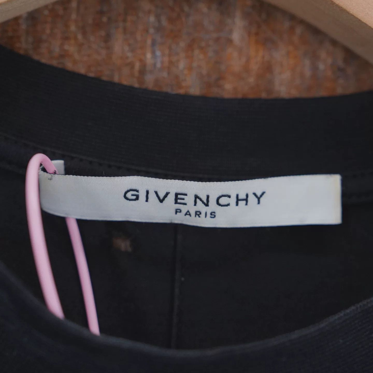 Givenchy Givenchy Black Distressed Print T-shirt Size US S / EU 44-46 / 1 - 3 Thumbnail