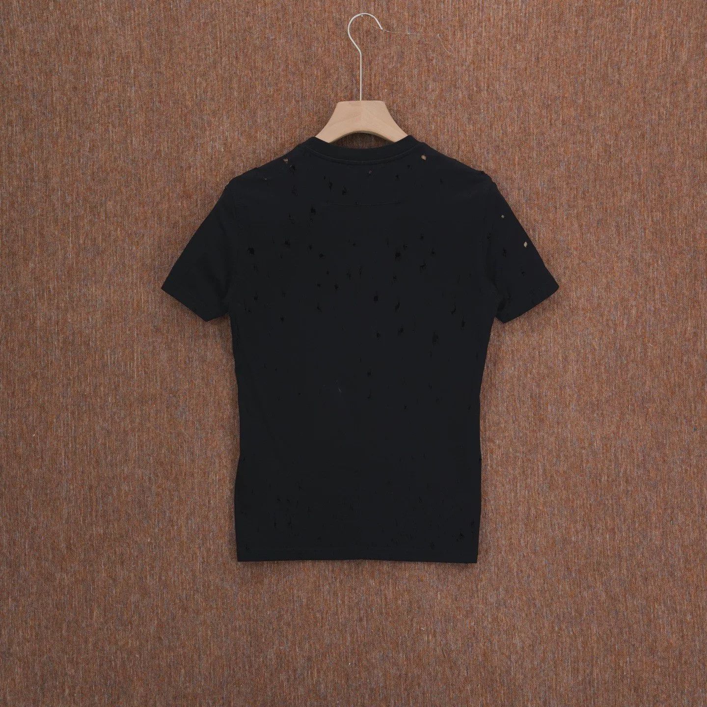 Givenchy Givenchy Black Distressed Print T-shirt Size US S / EU 44-46 / 1 - 2 Thumbnail