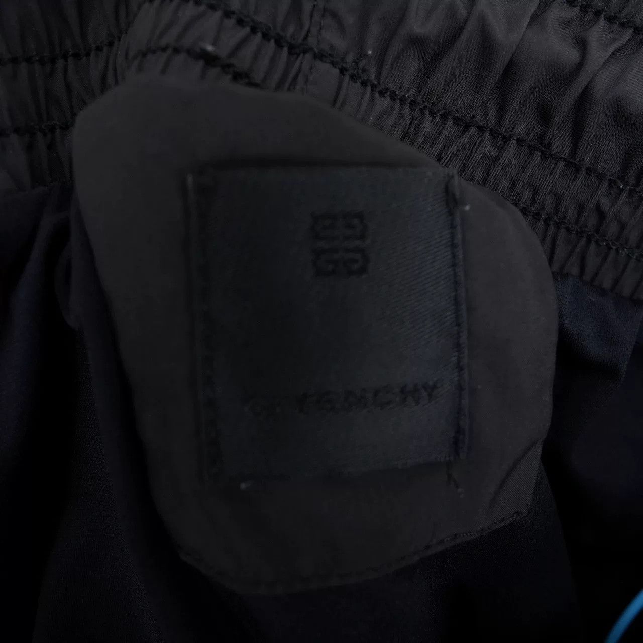 Givenchy Givenchy Black Metal Small Logo Shorts Size US 30 / EU 46 - 4 Thumbnail