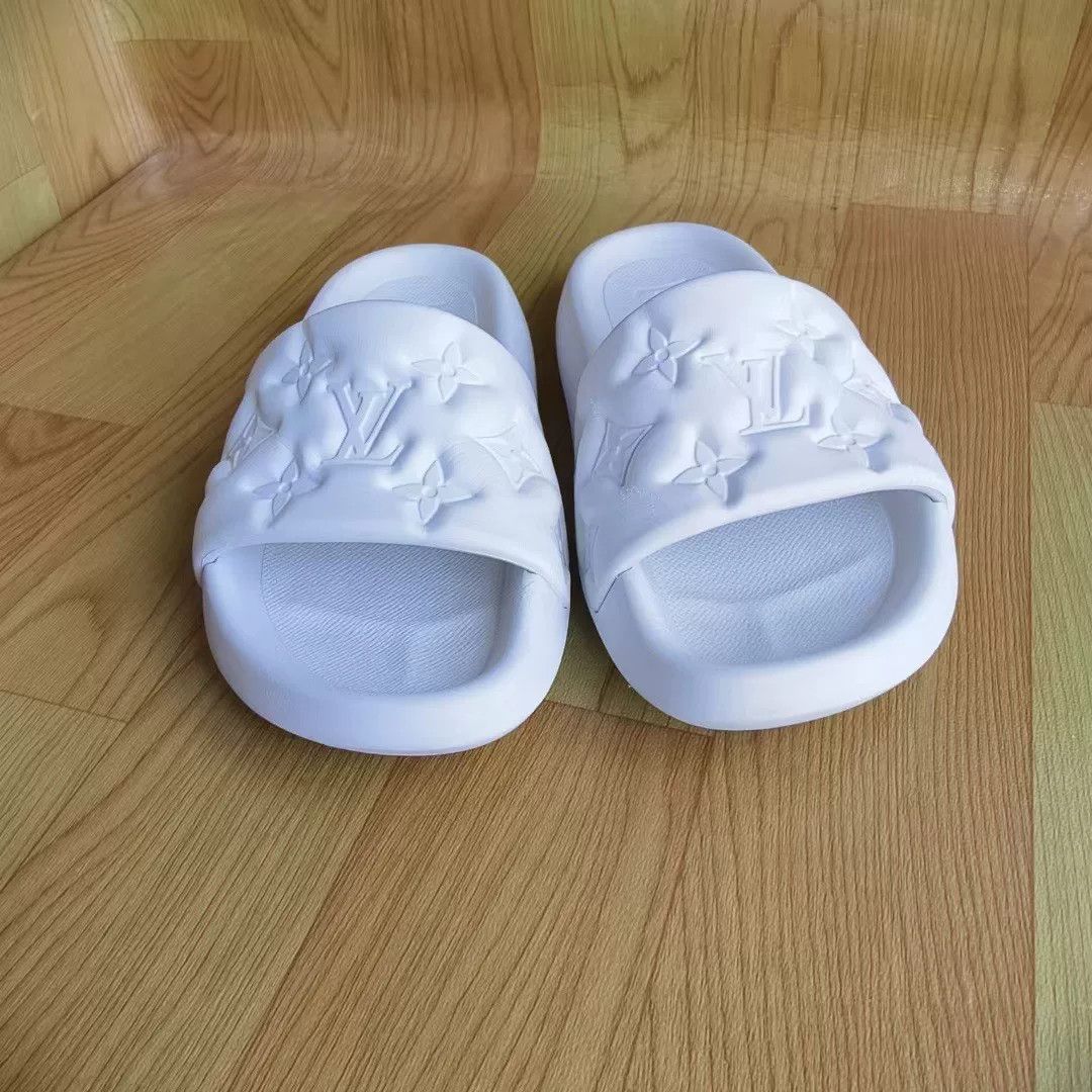 Louis Vuitton Louis Vuitton Embossed Monogram Slippers Size US 8 / EU 41 - 4 Thumbnail